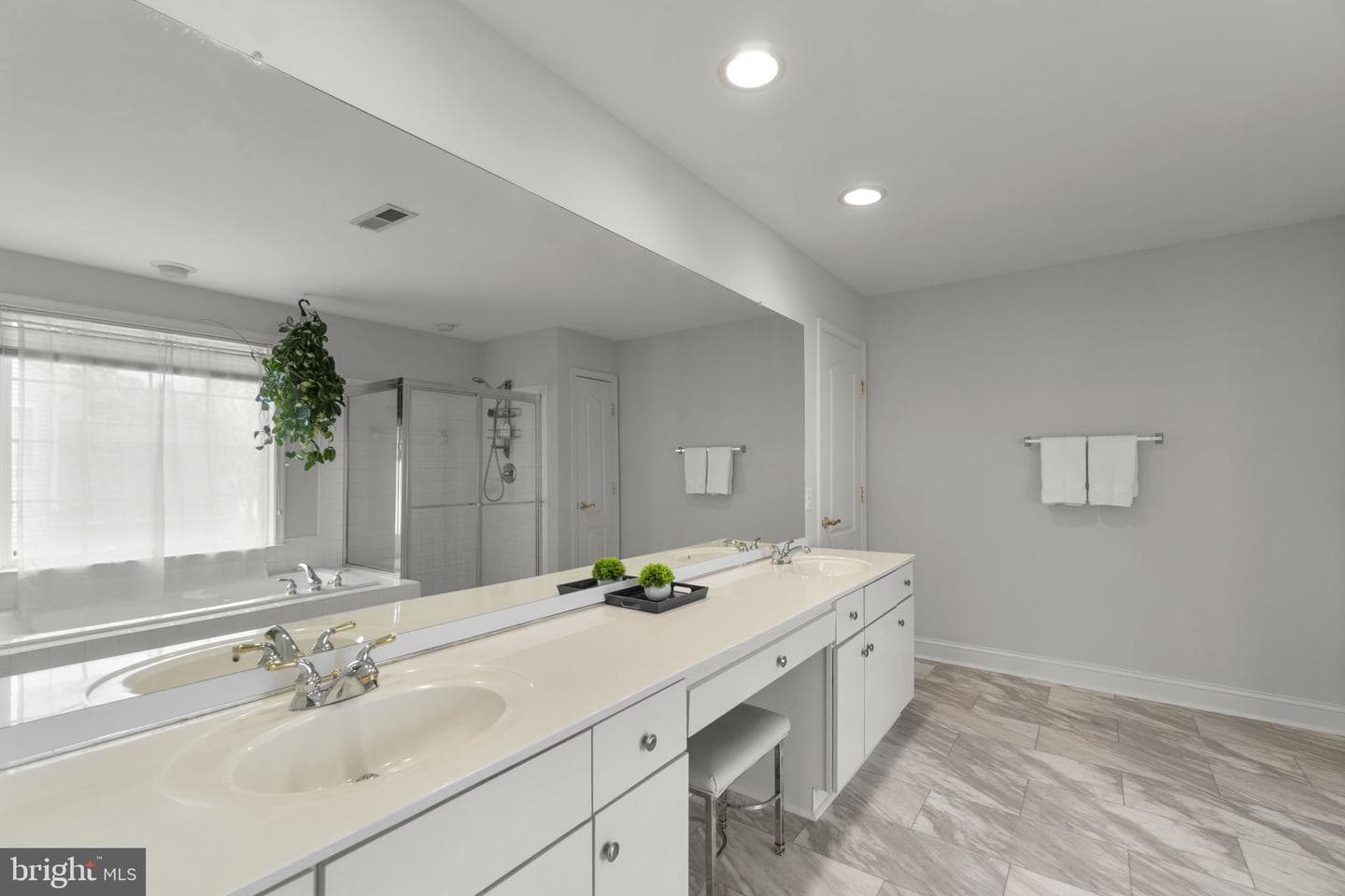 6418 Erin Drive photo 30