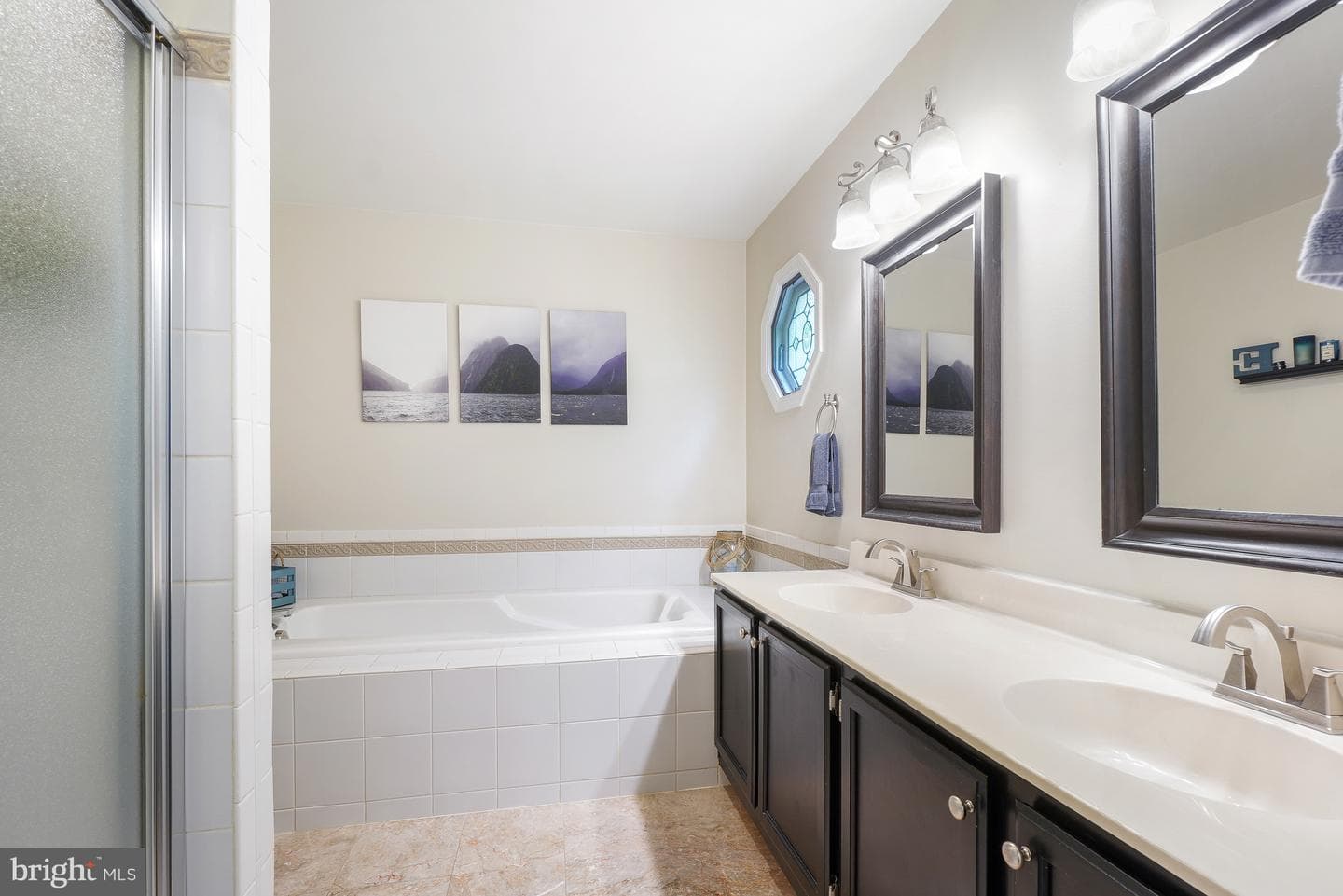 6093 Adcock Lane photo 23