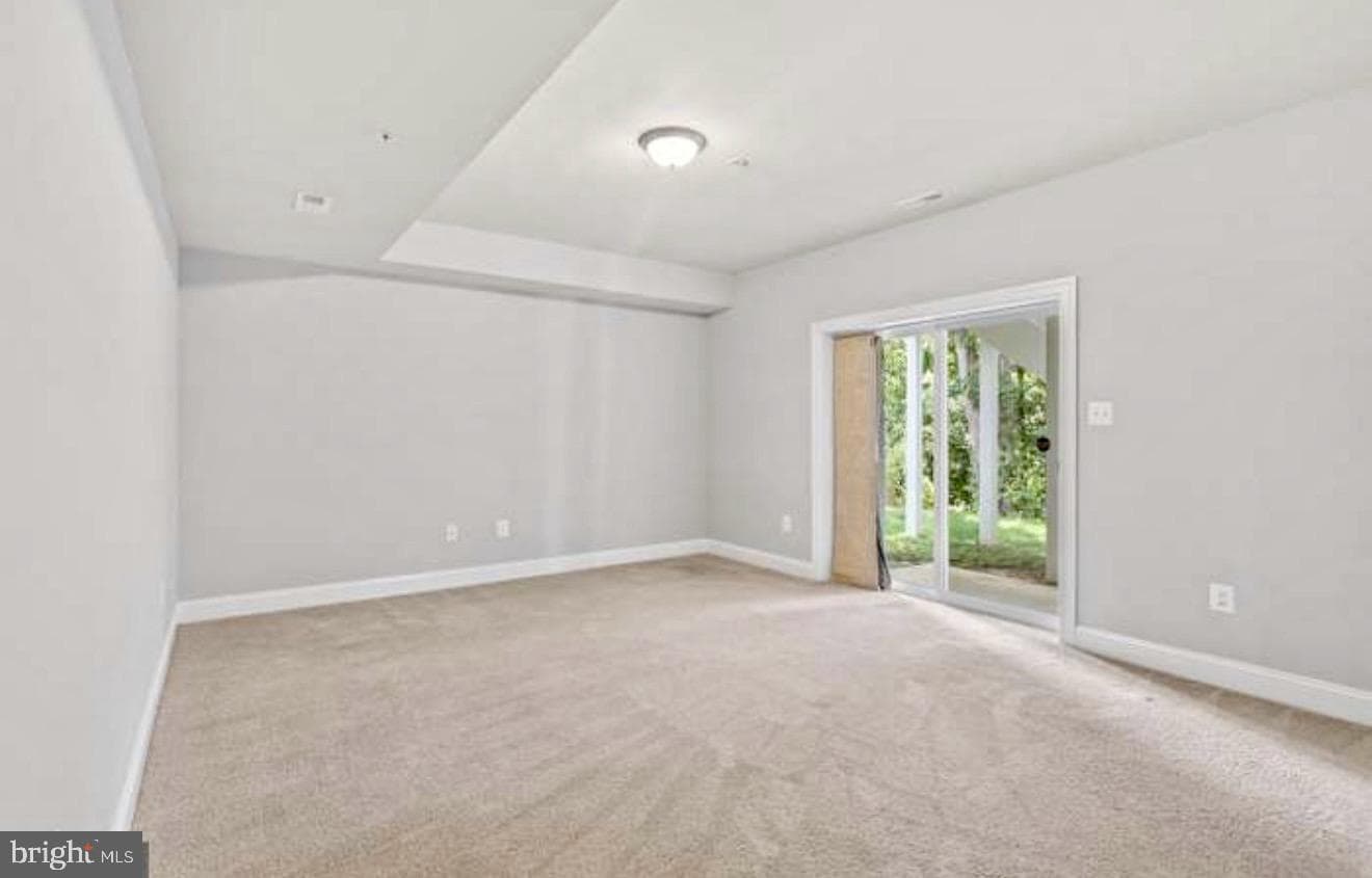9252 Homestretch Court photo 18