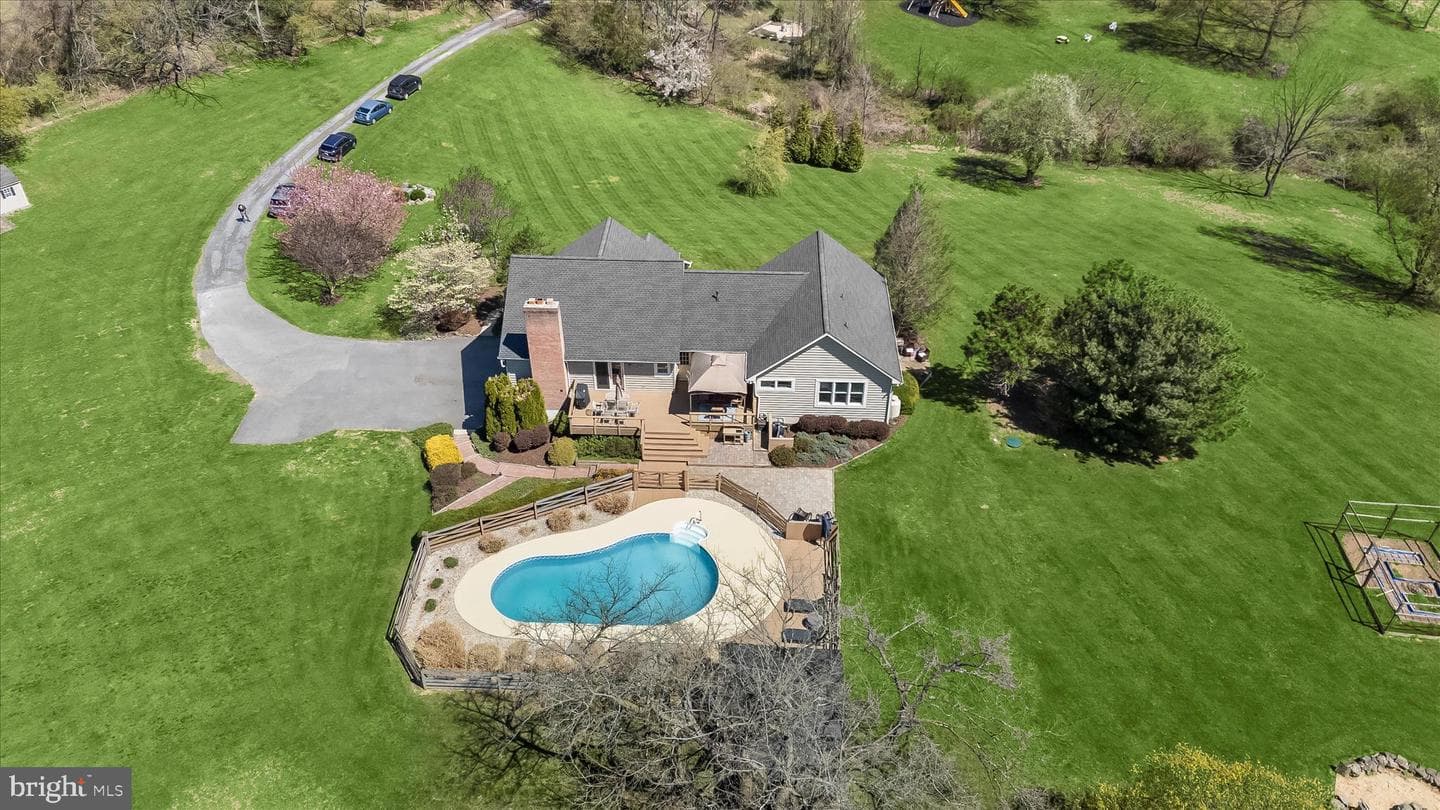 14289 Old Frederick Road photo 4