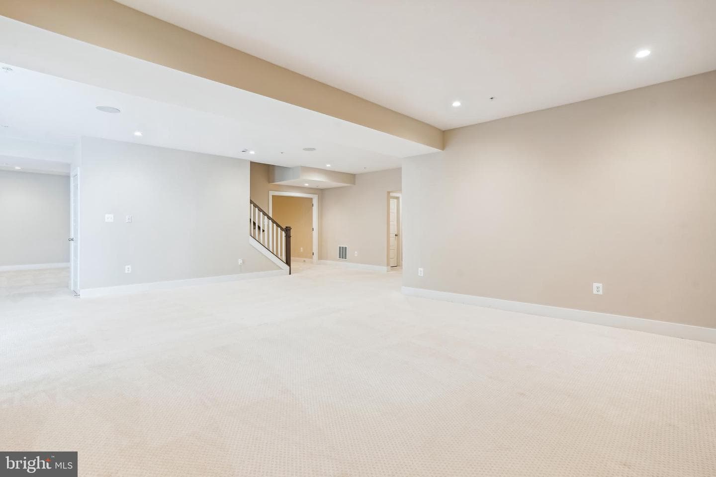 4996 Ilchester Road photo 52