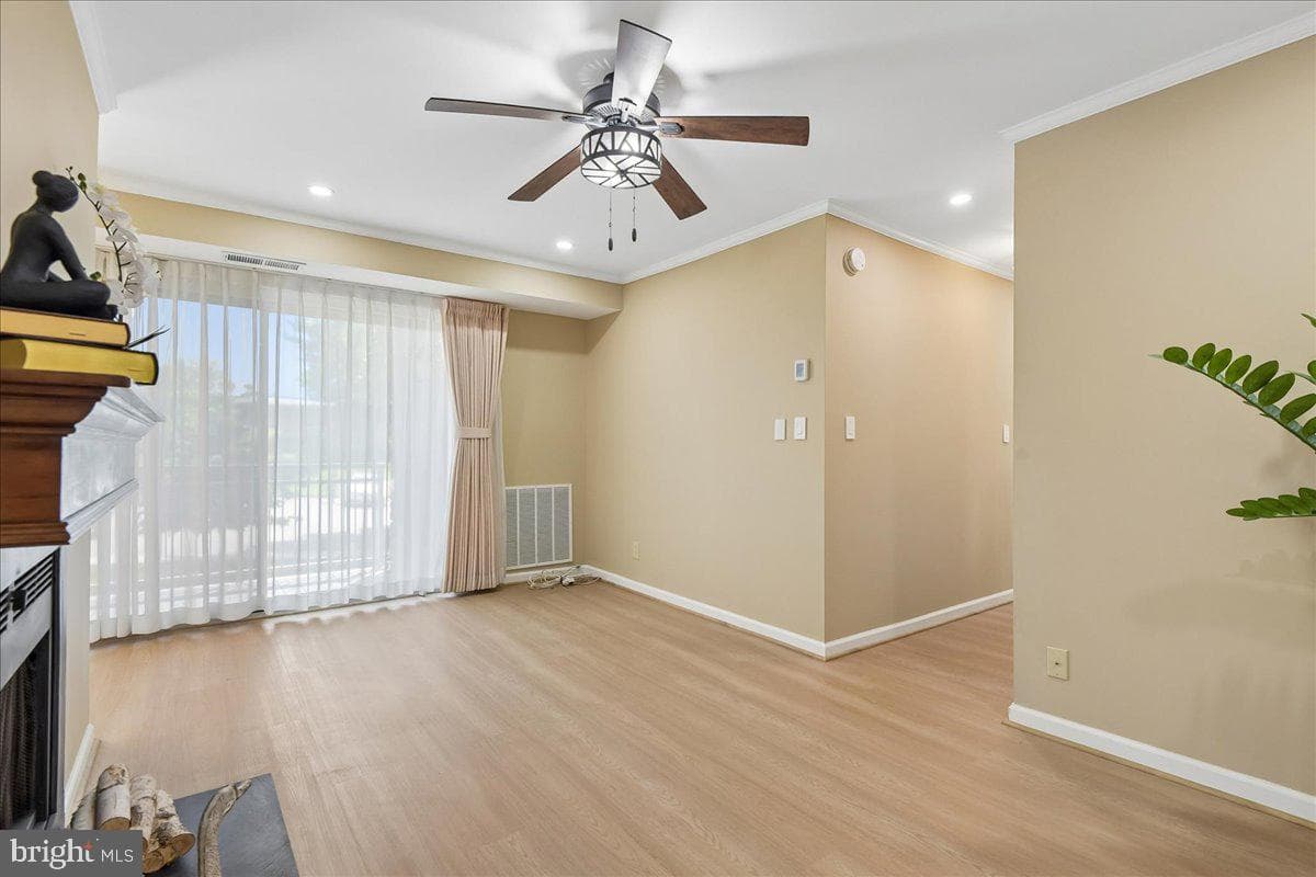 6005 Majors Lane #5 O29 photo 10