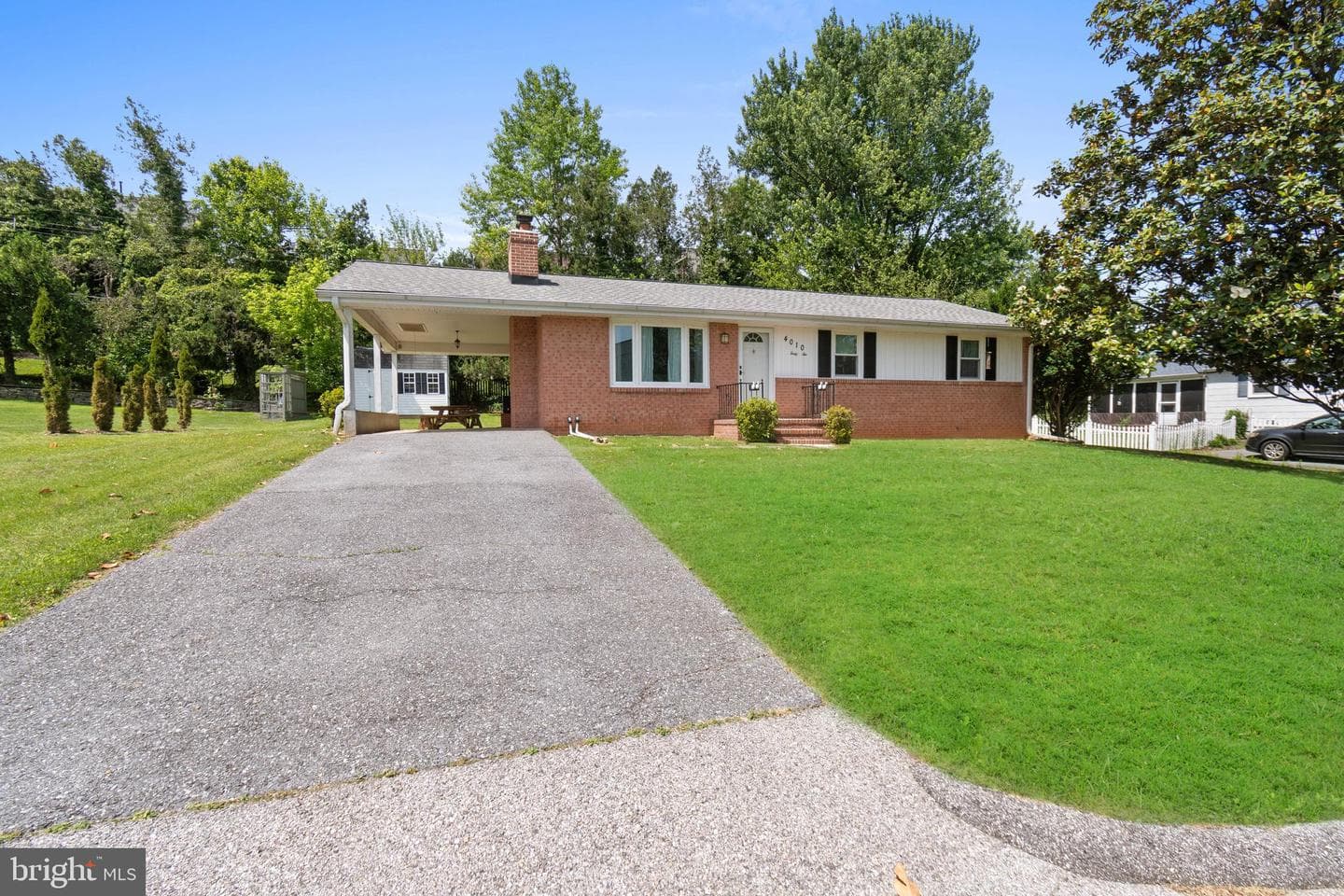 4010 Overlook Drive photo 2