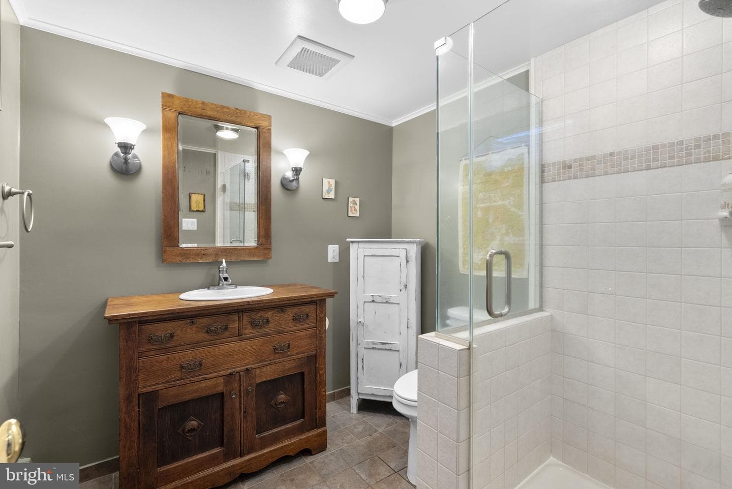 14697 Roxbury Road photo 30