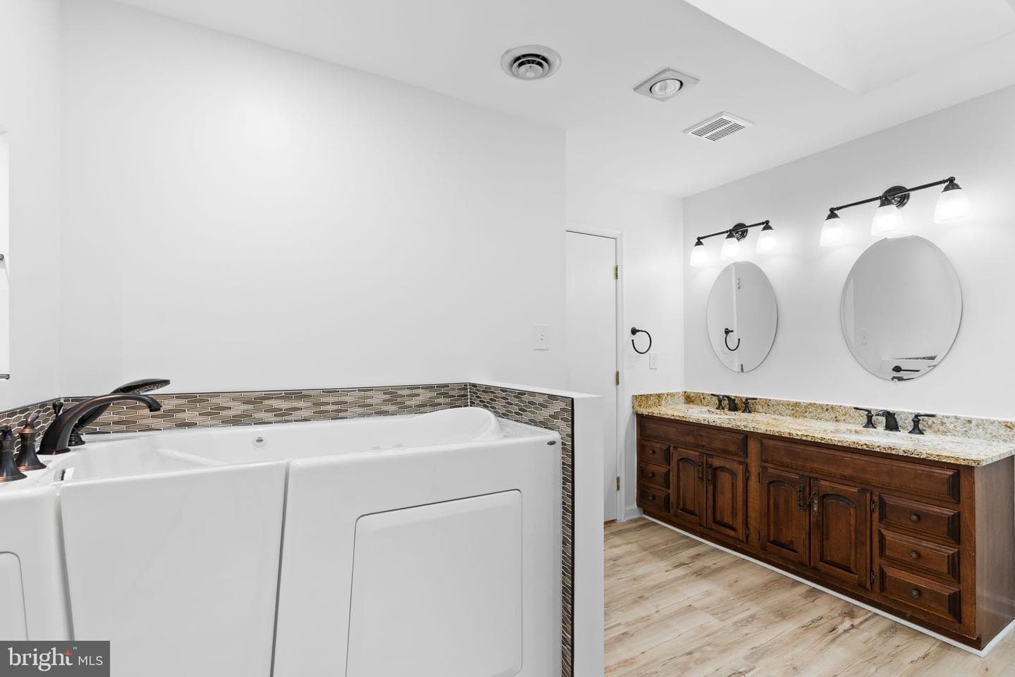 11706 Farside Road photo 27