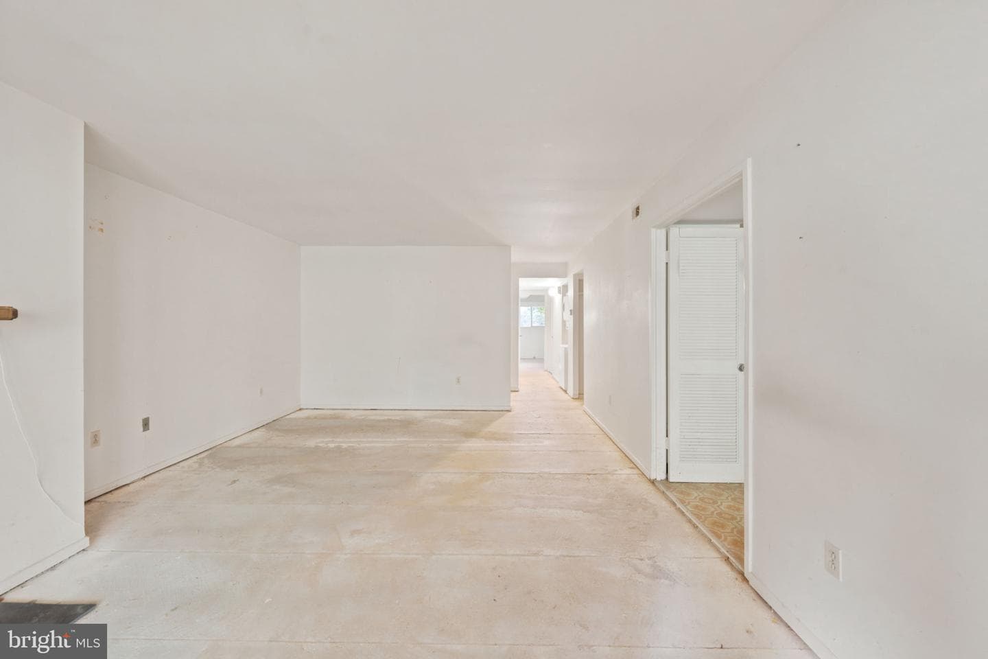 5651 Harpers Farm Road #f photo 10