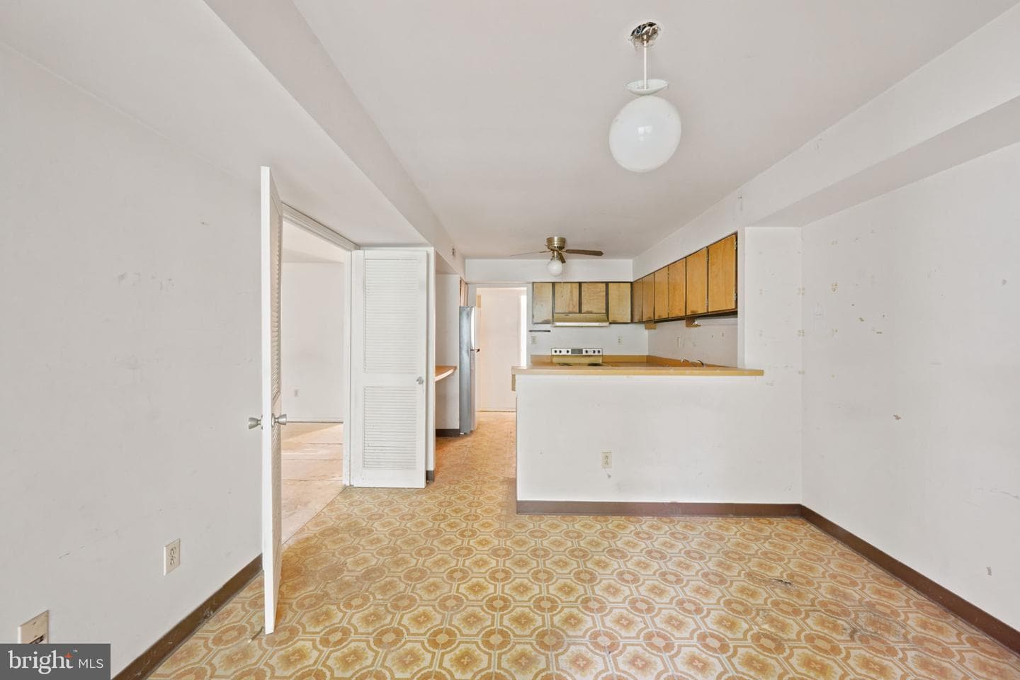 5651 Harpers Farm Road #f photo 14