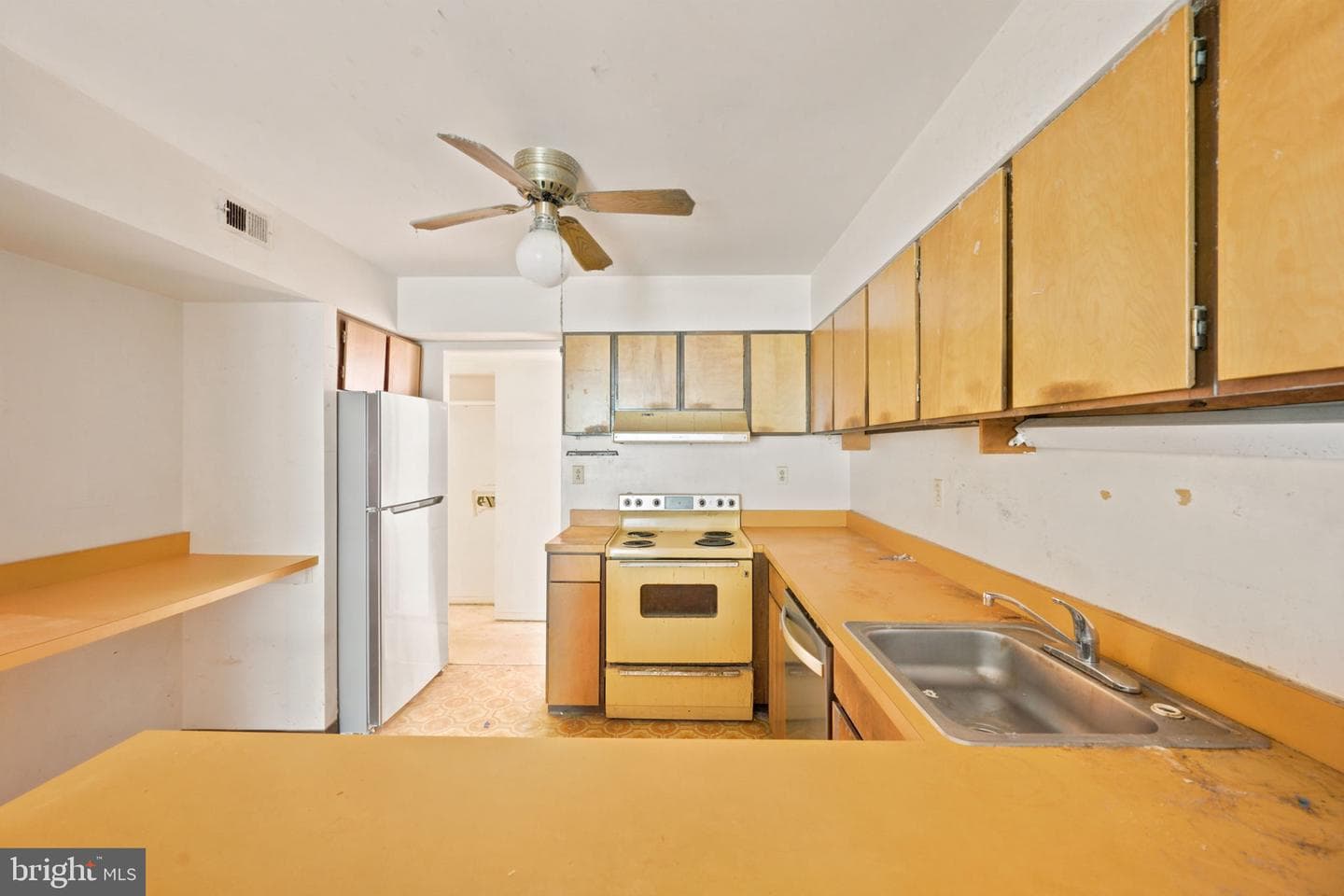 5651 Harpers Farm Road #f photo 19