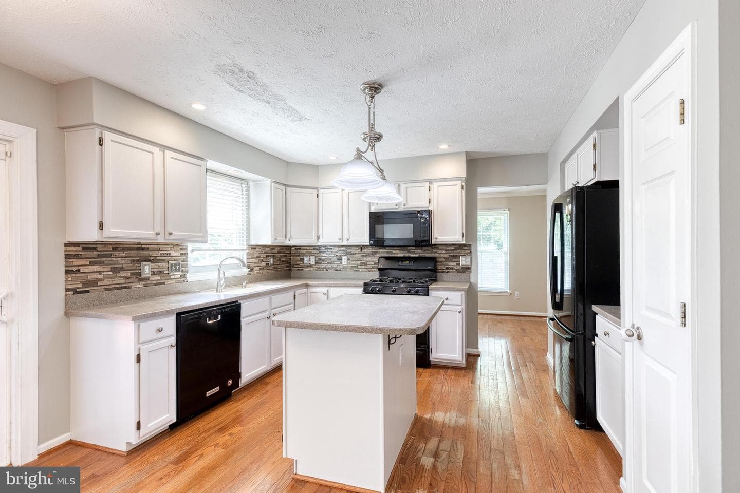 6500 Wesley Lane photo 7