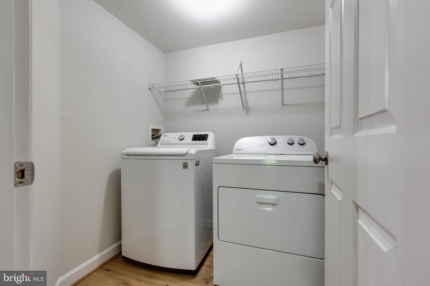 10665 Hillingdon Road photo 45