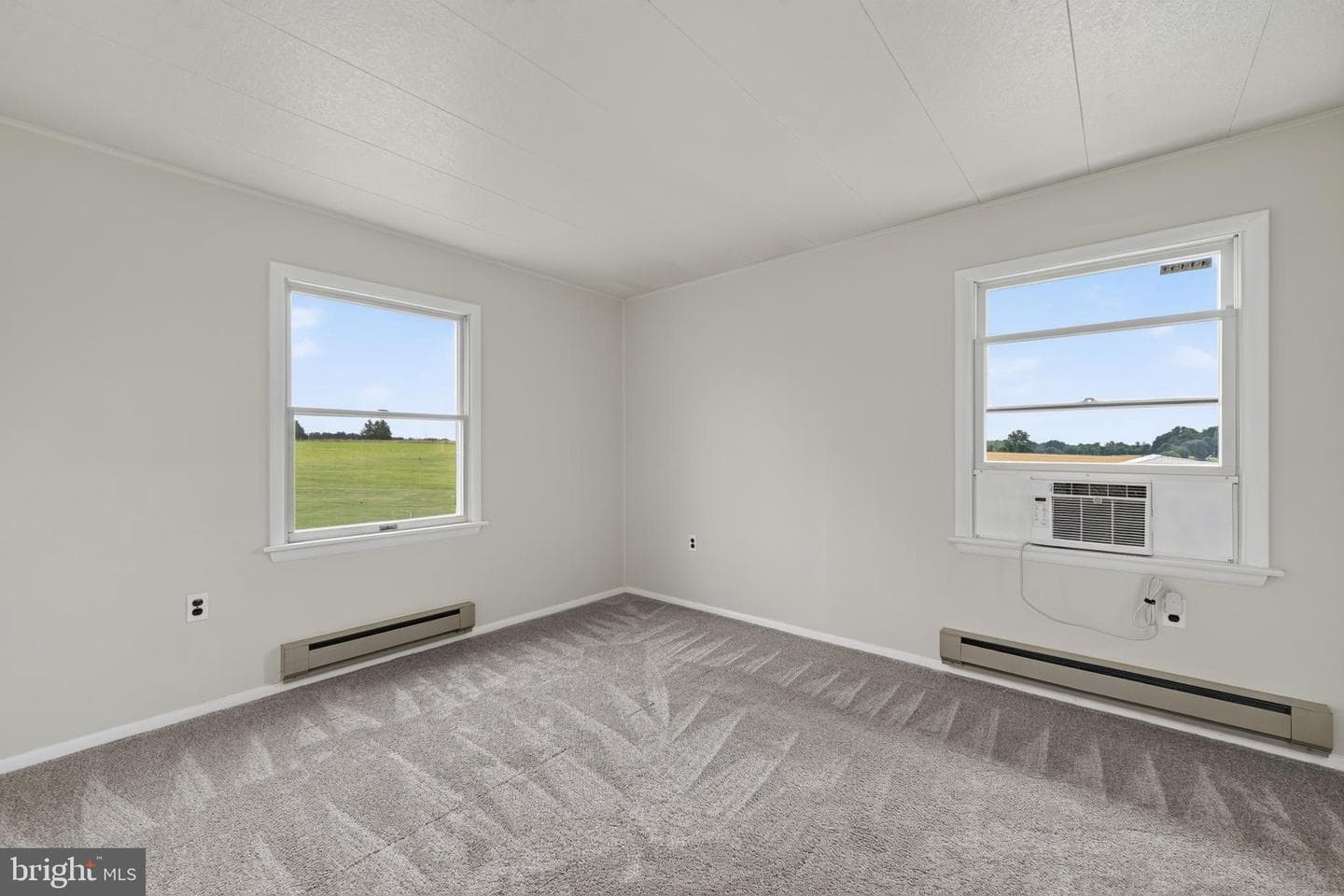 13835 Howard Road photo 25