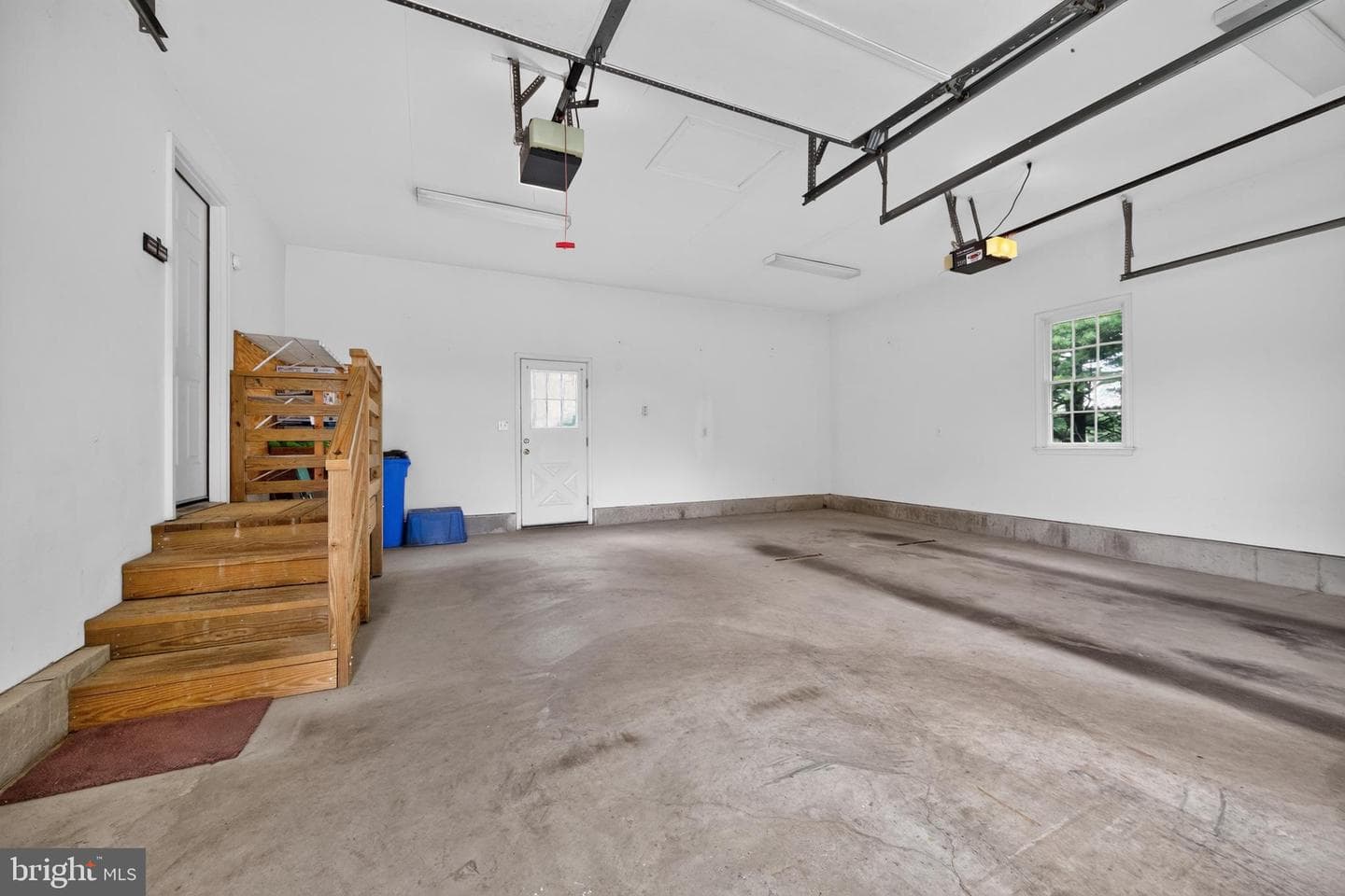 13835 Howard Road photo 34