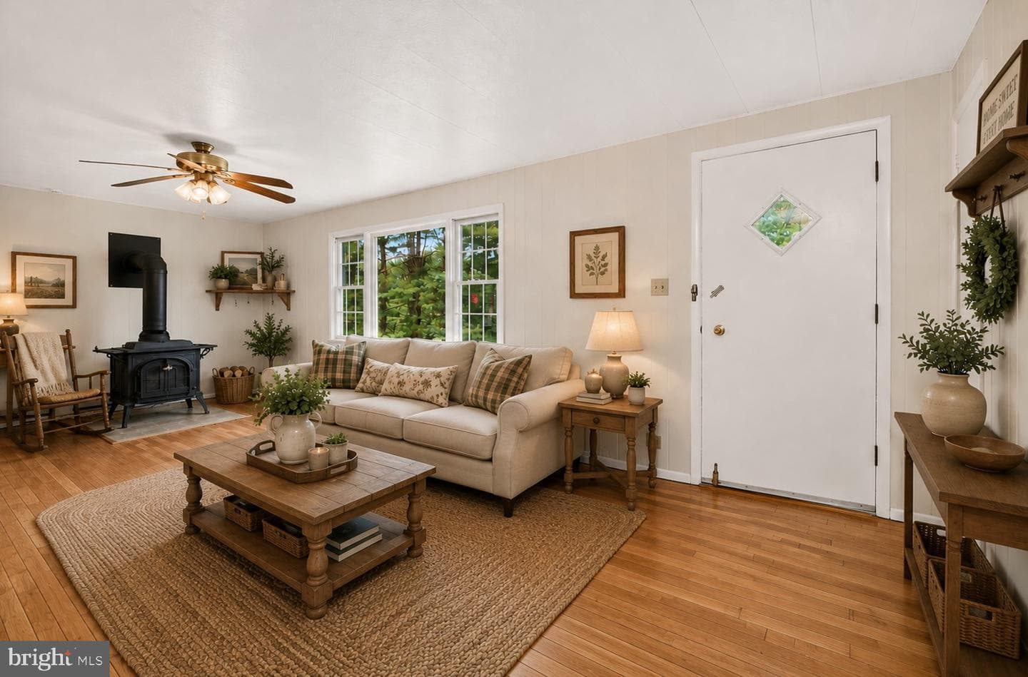 13835 Howard Road photo 6