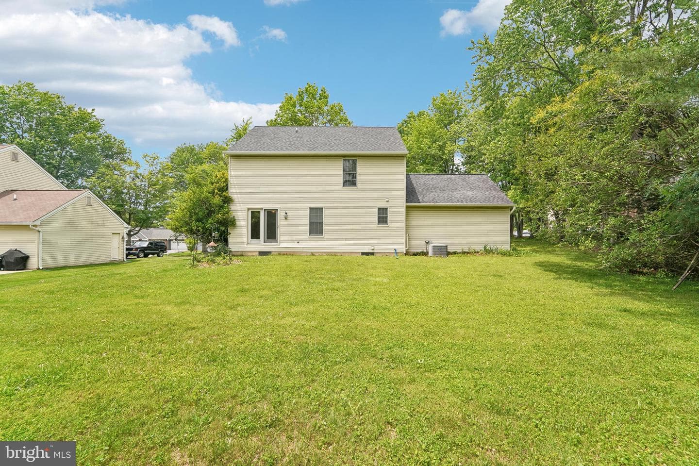 4820 Lauren Court photo 6