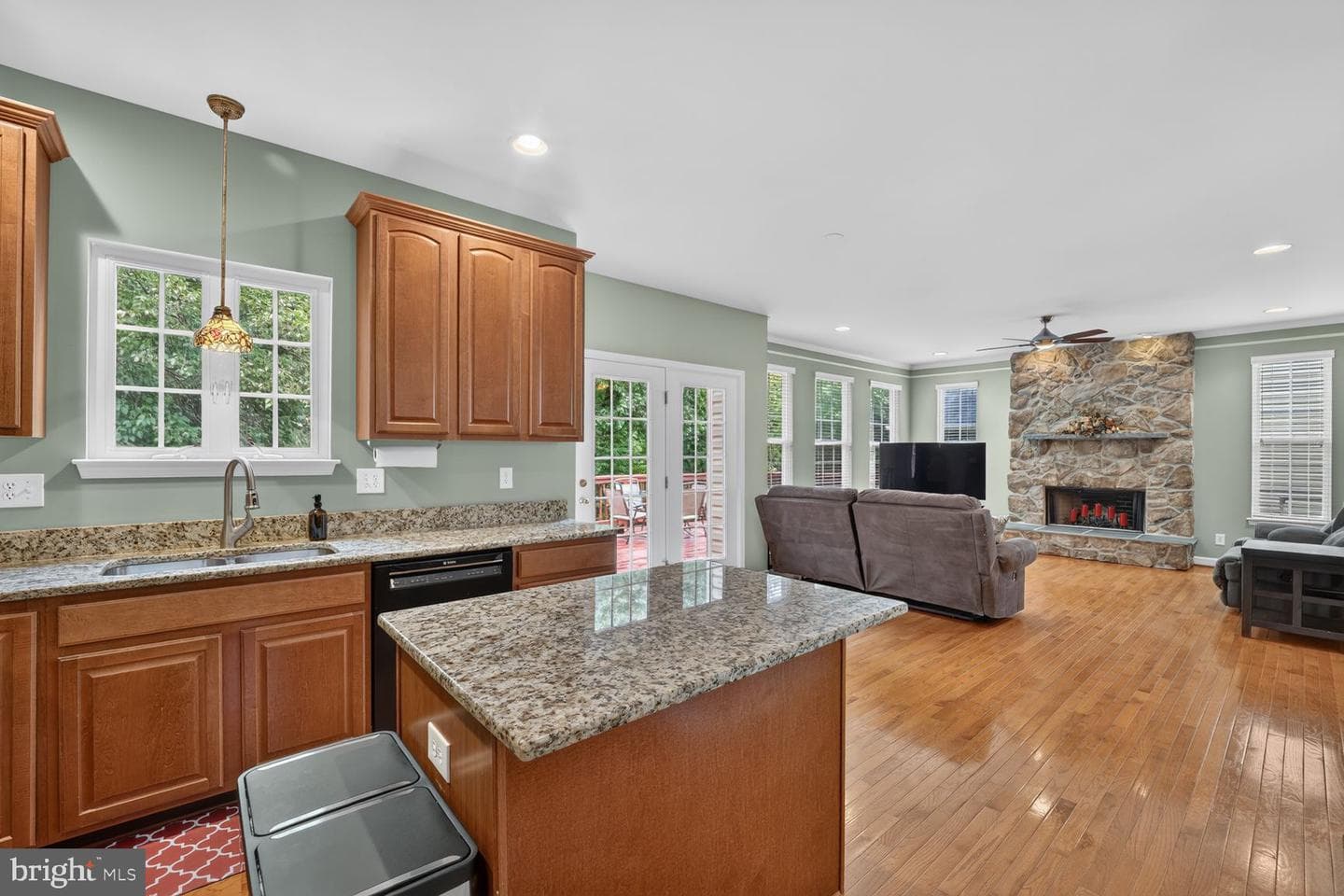 9957 Guilford Road photo 12