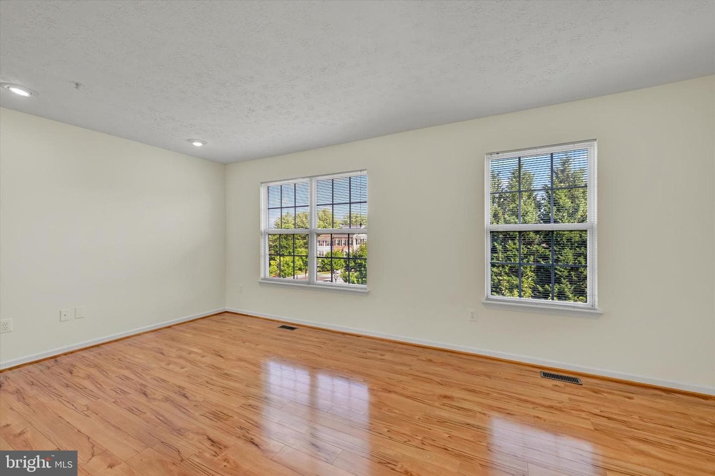 3325 Hollow Court photo 19