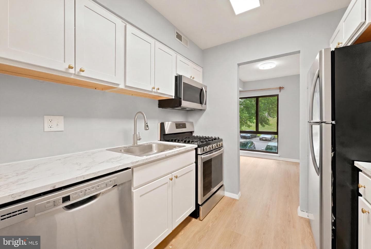 6003 Majors Lane #8 O20 photo 4