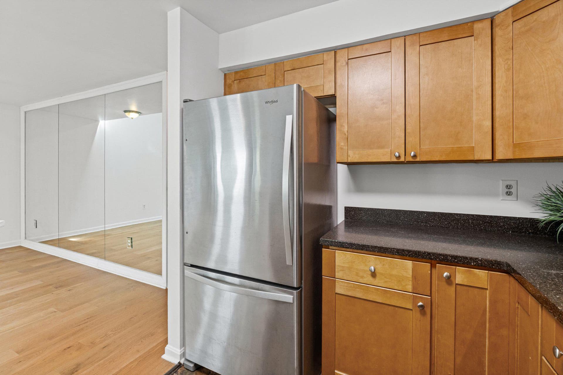 7924 Mayfair Circle #b photo 7