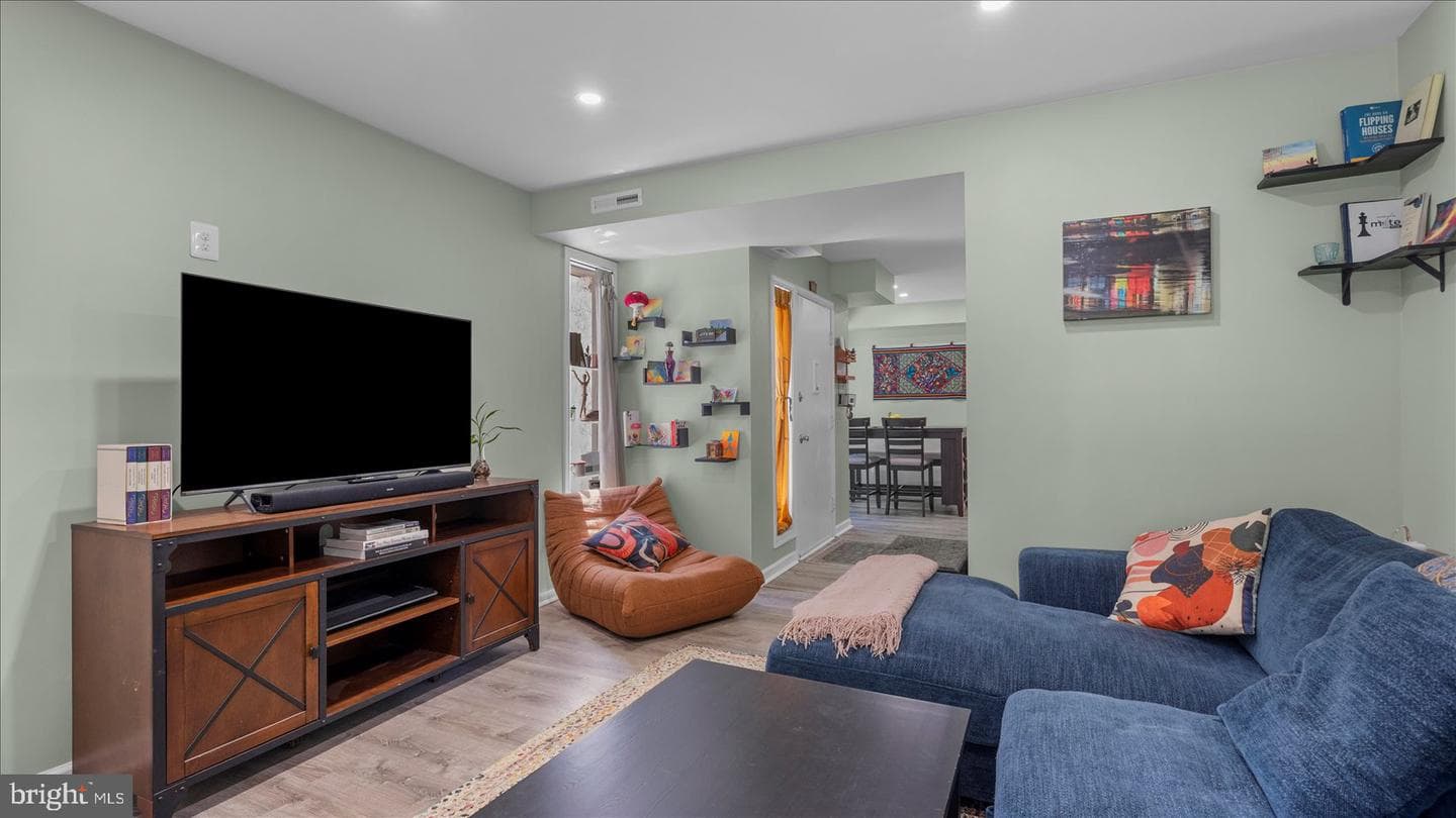 5453 El Camino #5 Cd photo 9