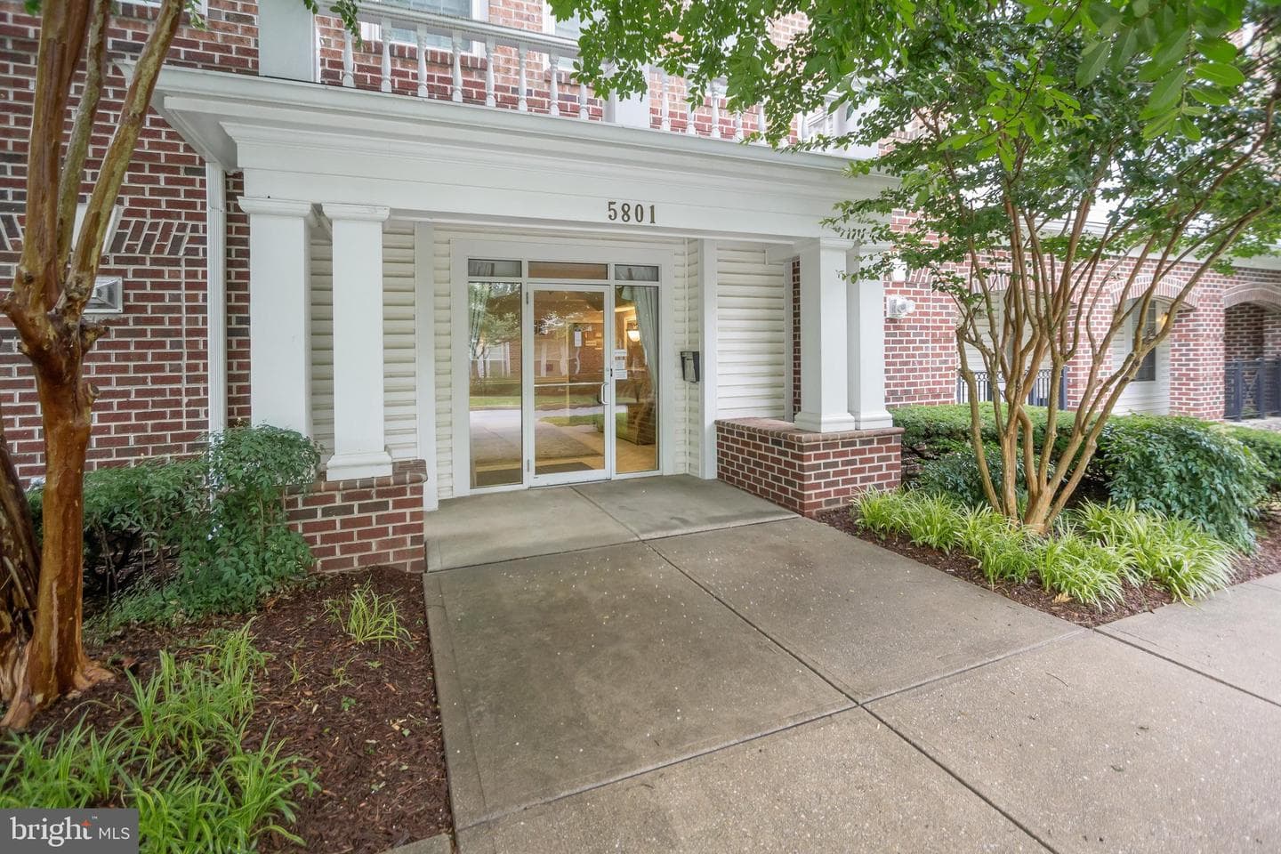 5801 Clipper Lane #302 photo 6