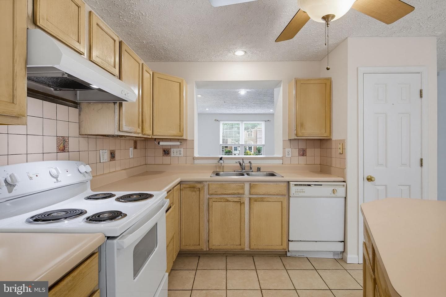 6100 Starburn Path photo 13