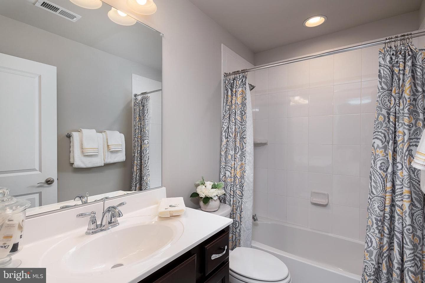 4492 Ilchester Road photo 12