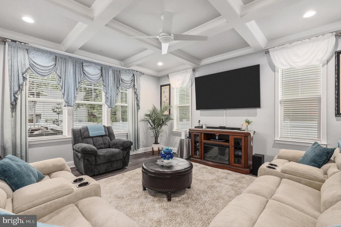 9468 Vollmerhausen Drive photo 14
