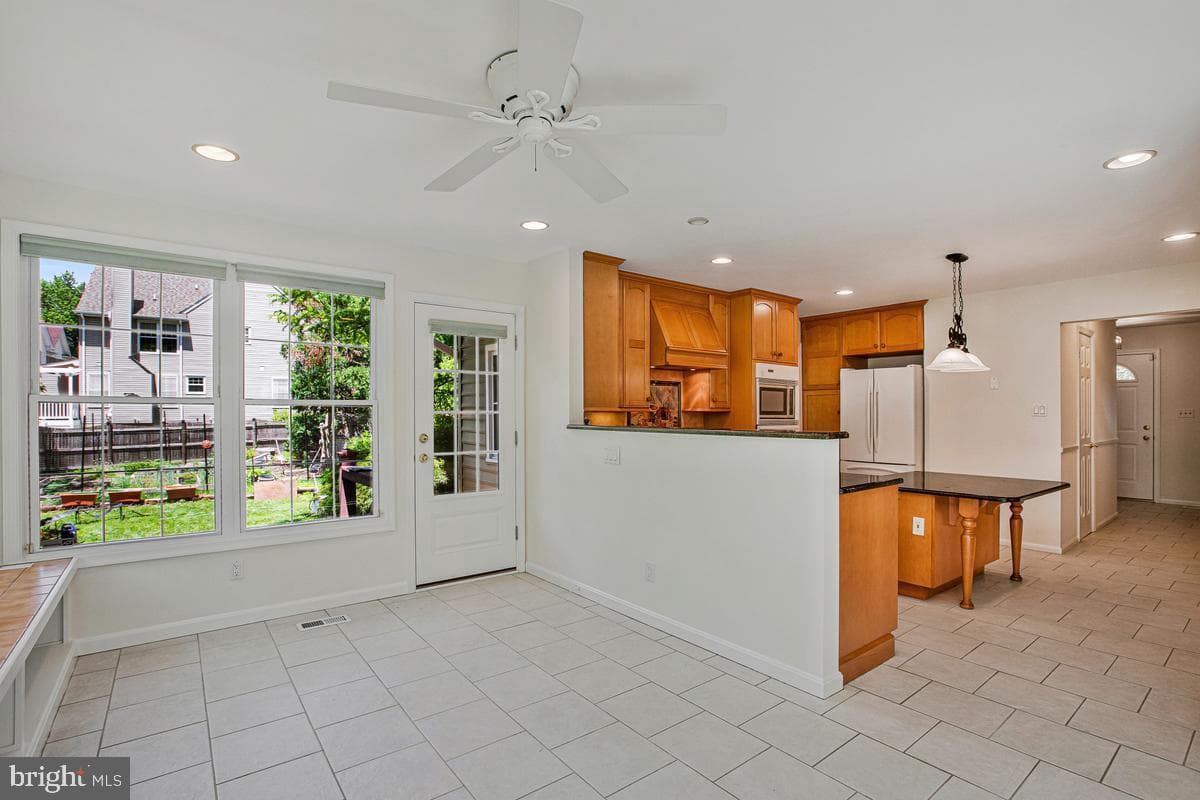 6052 Tamar Drive photo 16