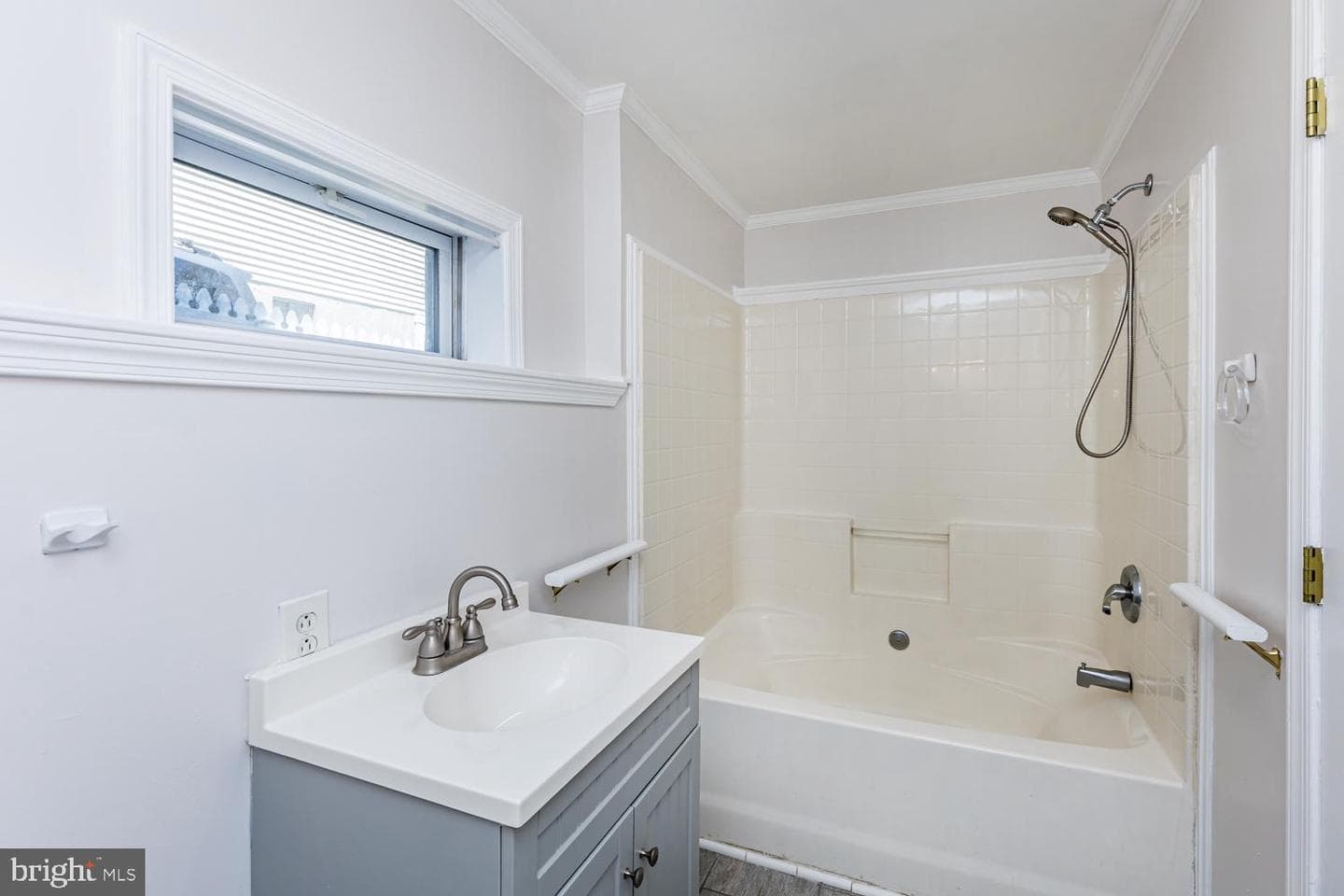 9227 Gross Avenue photo 18