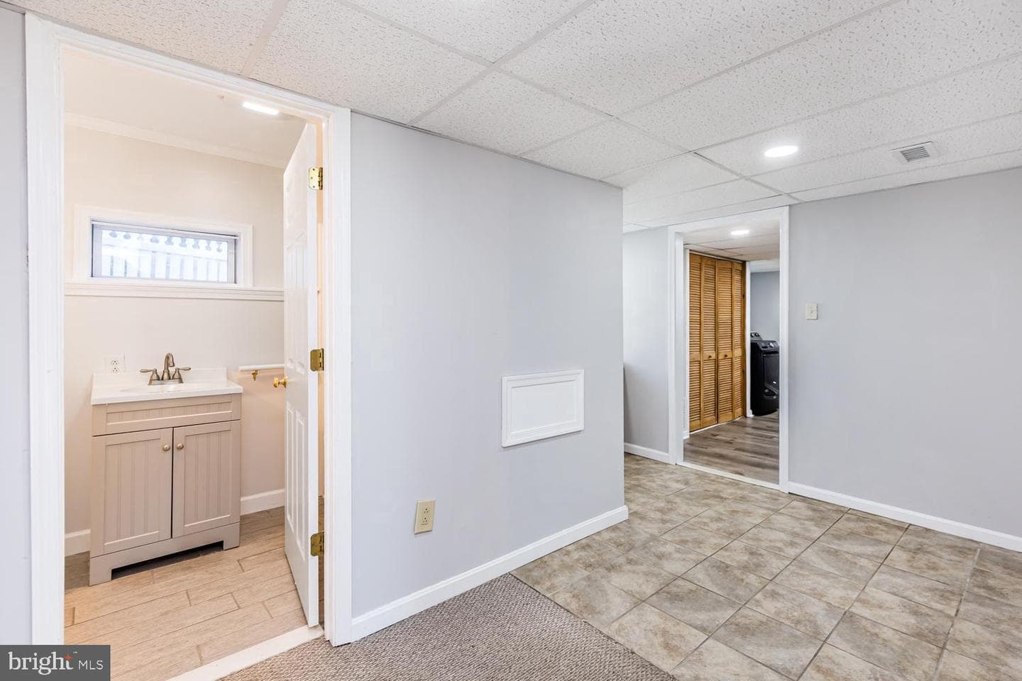 9227 Gross Avenue photo 26