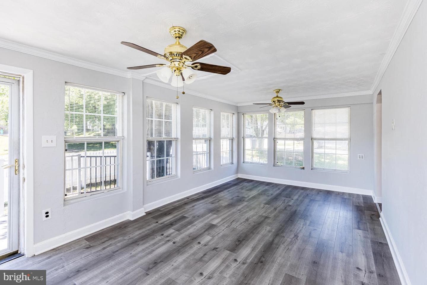 9227 Gross Avenue photo 5