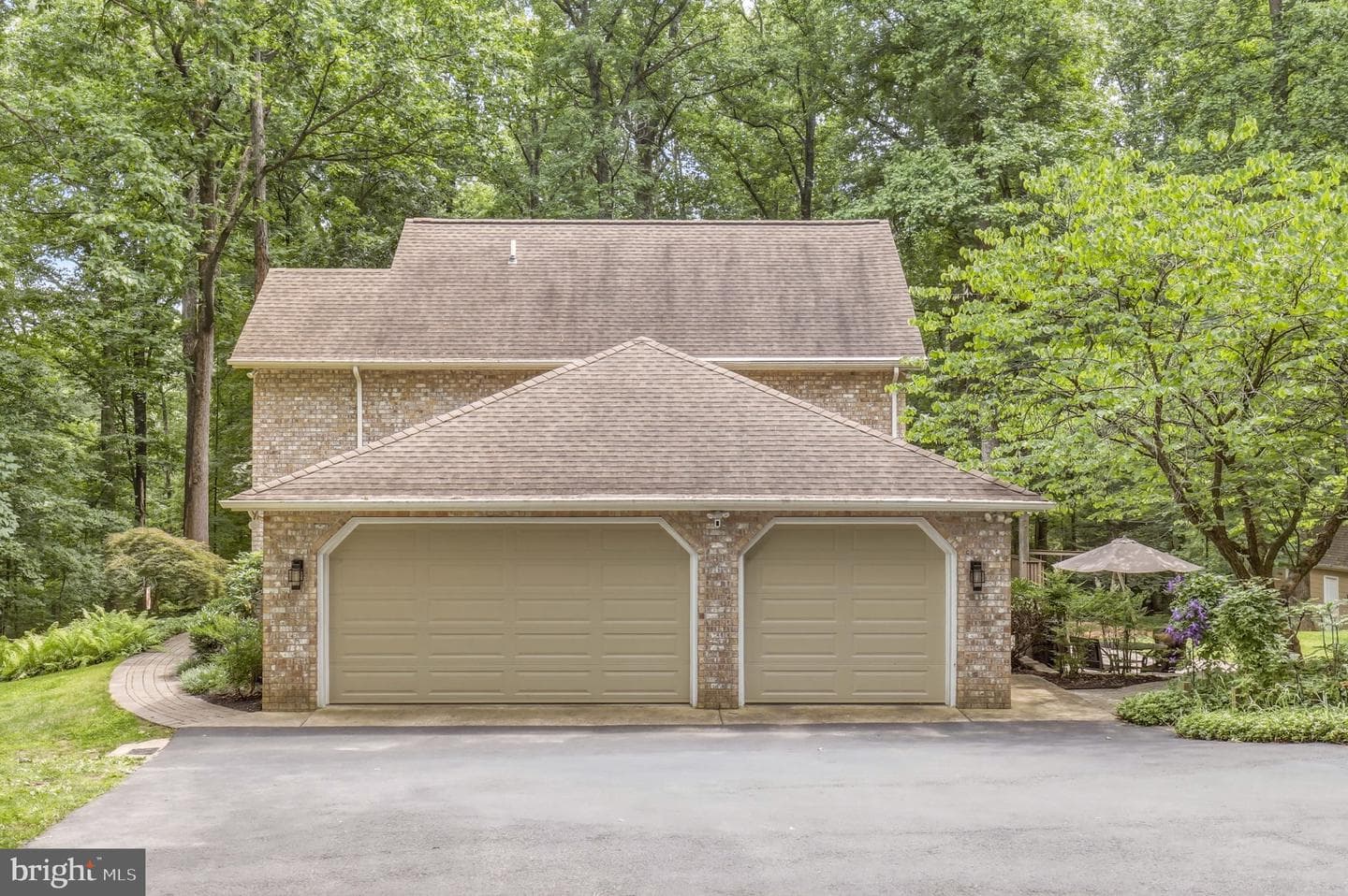 1225 Crows Foot Road photo 3