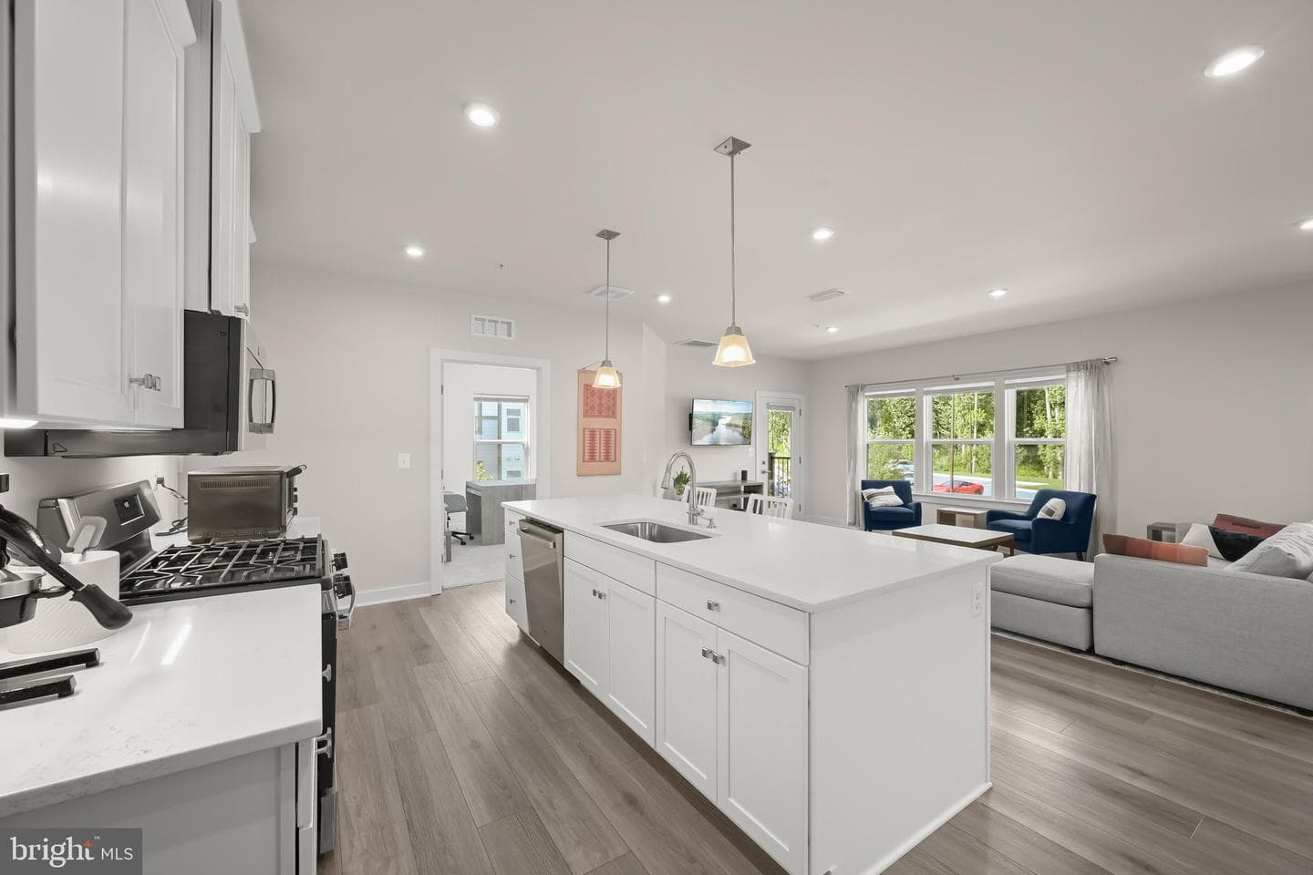 10401 Resort Road #l photo 9