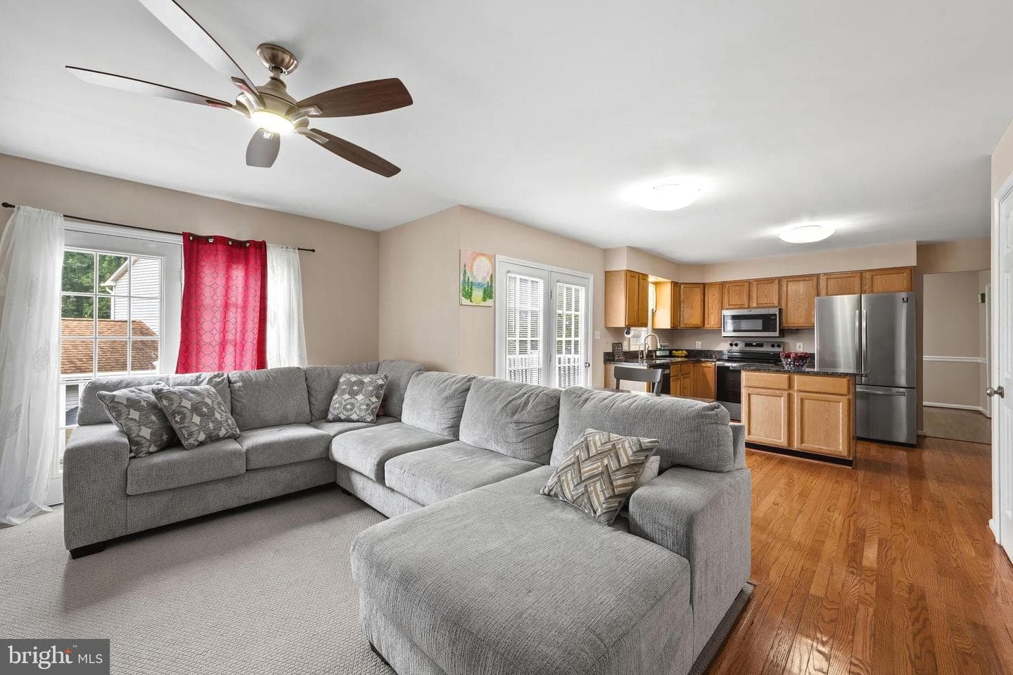 6584 Meadowfield Court photo 11