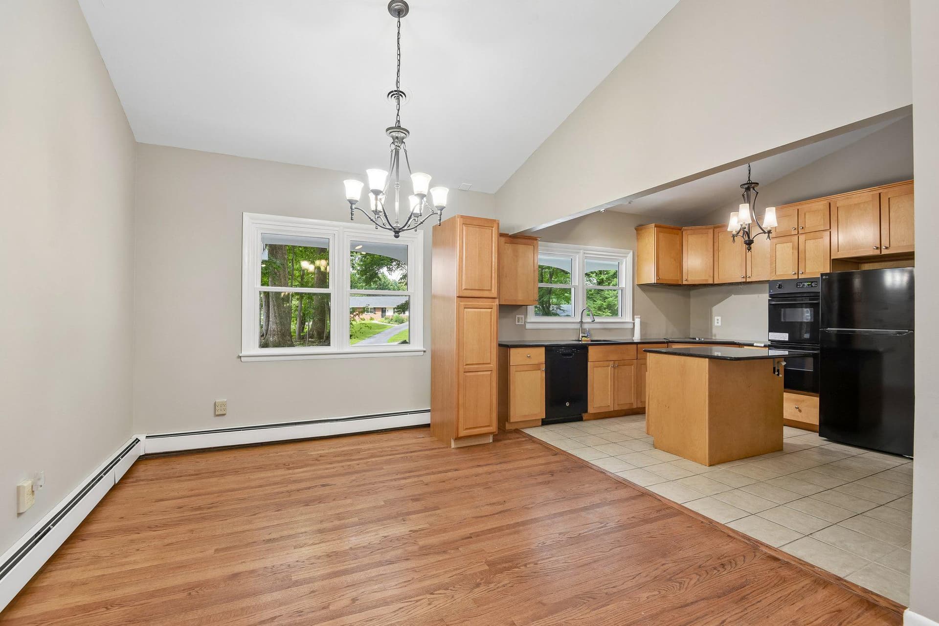 10206 Green Clover Court photo 7