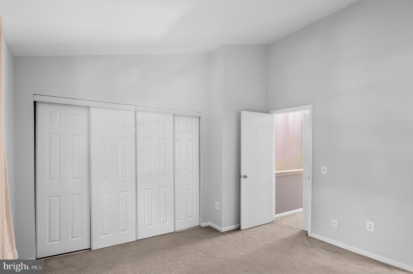 9614 Hingston Downs photo 15