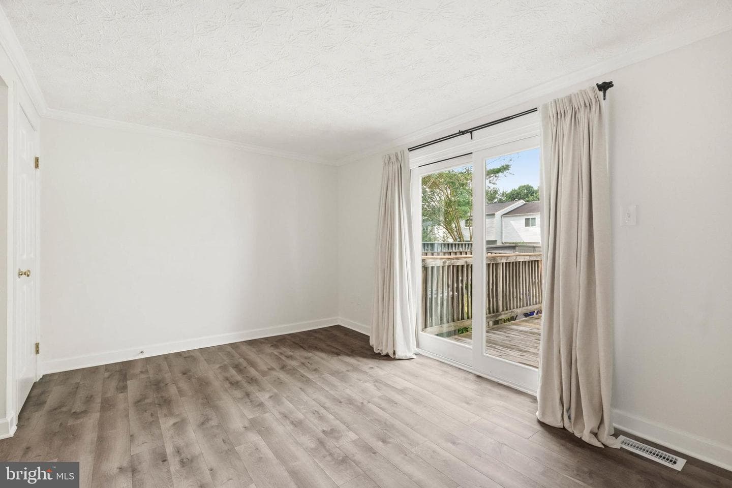 8273 Mary Lee Lane photo 11