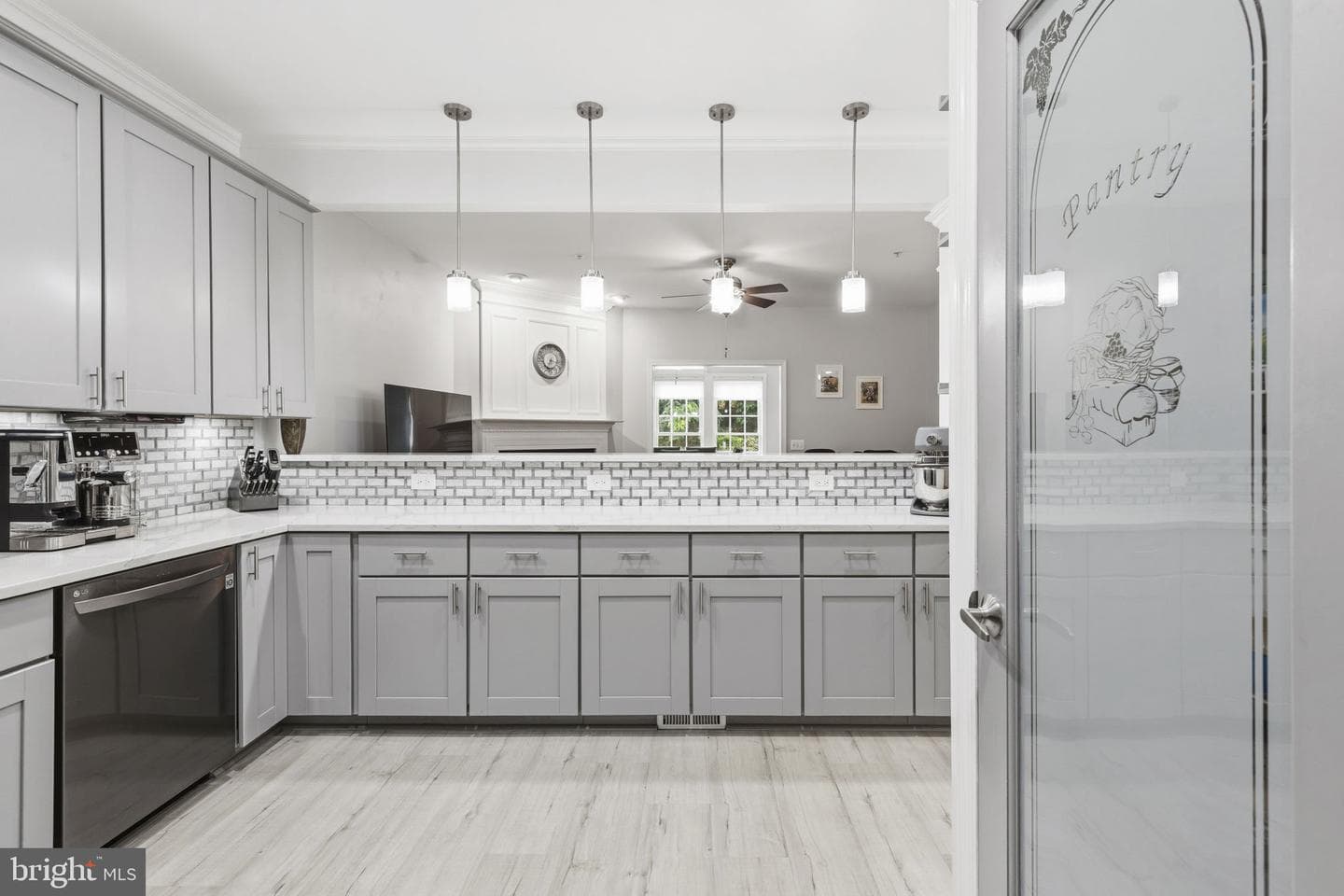 8254 Academy Road #8 photo 11