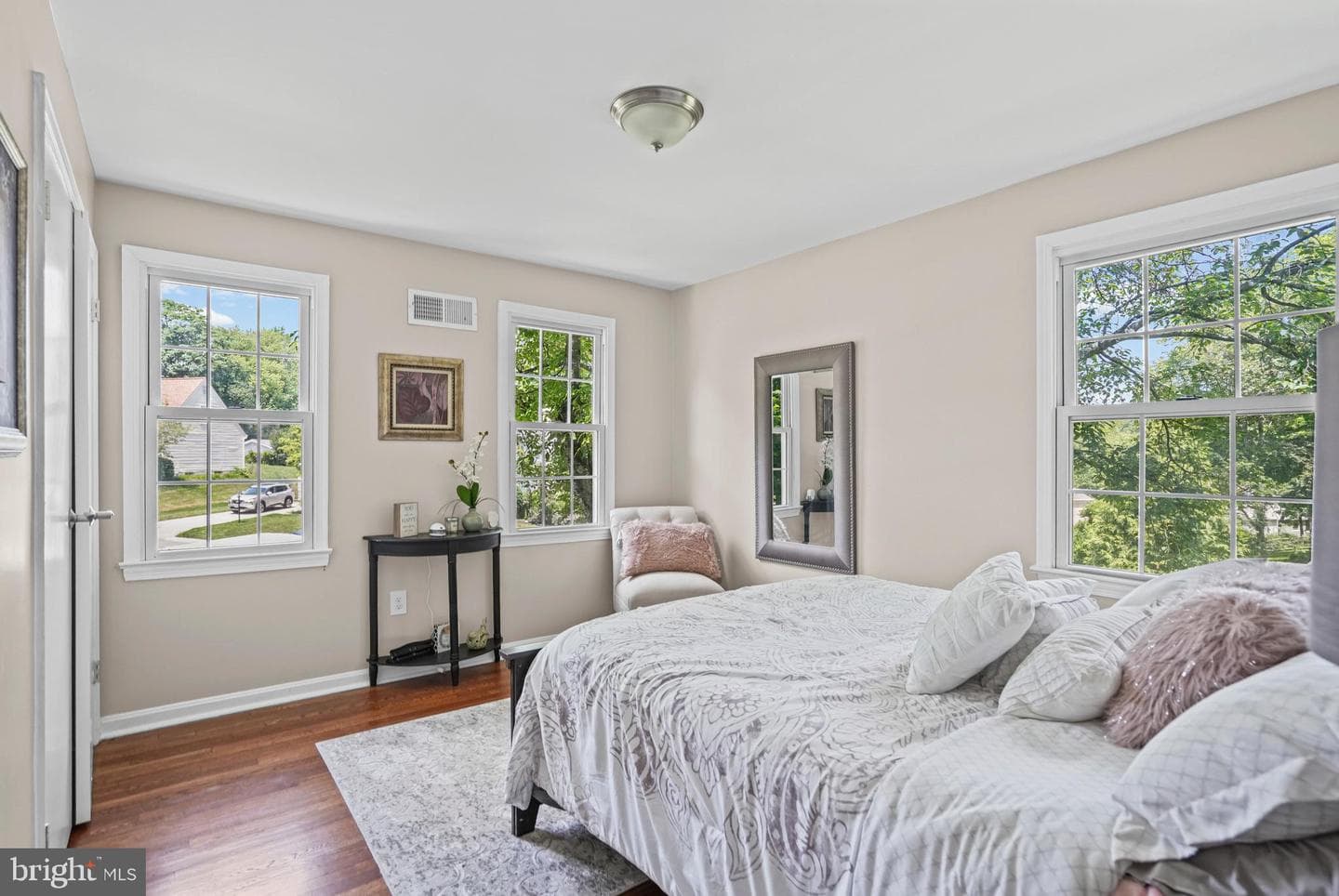 10734 Mid Summer Lane photo 25
