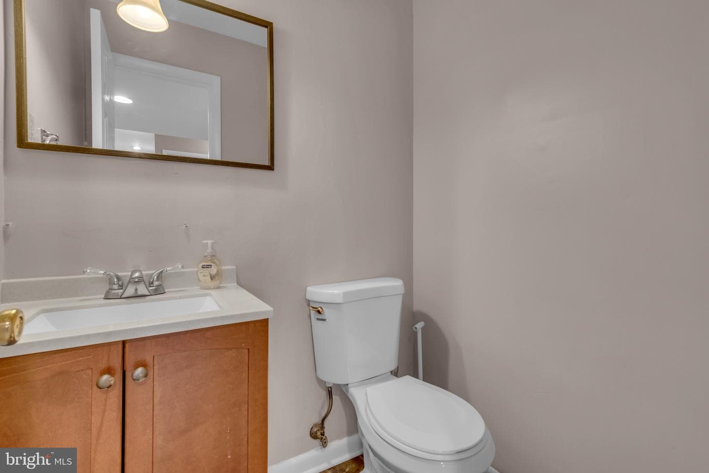 9301 N Laurel Road photo 31