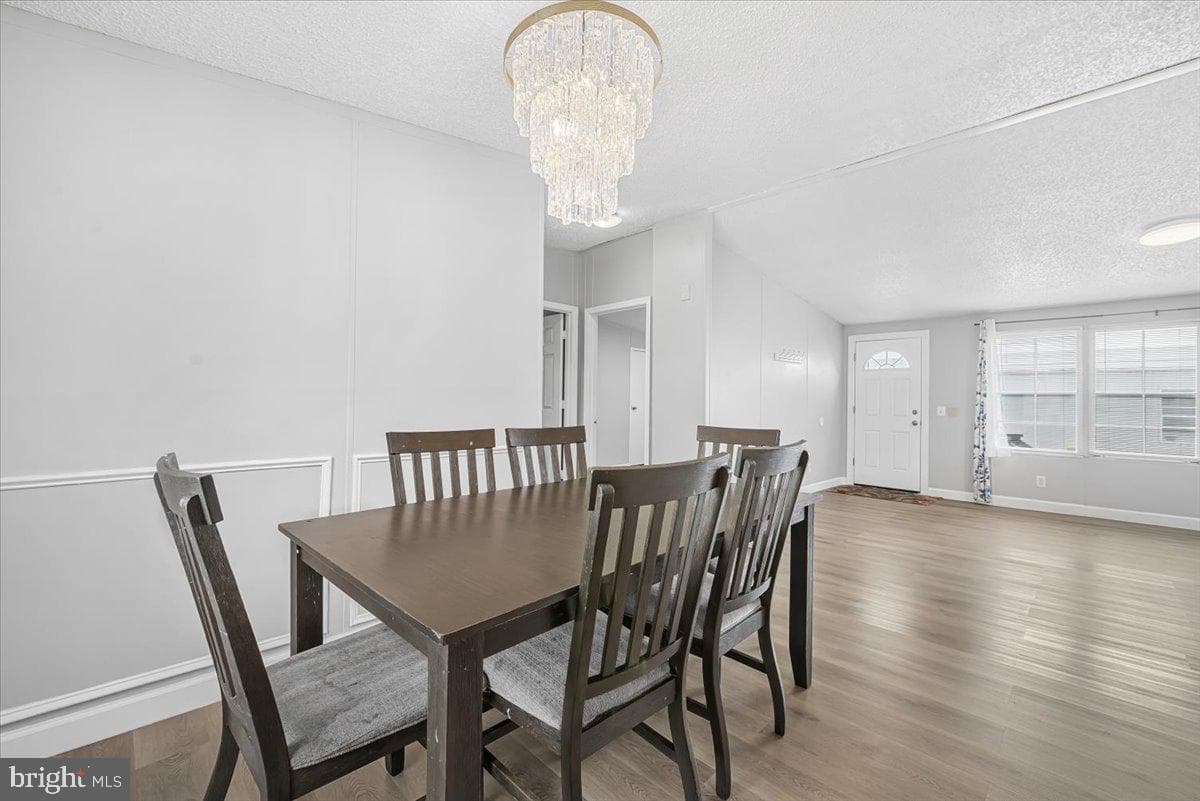 13 Midway Avenue photo 12