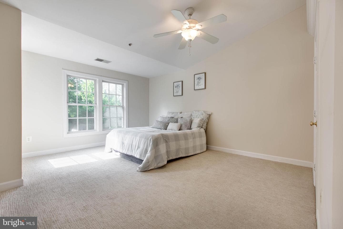 10806 Wadsworth Road photo 22