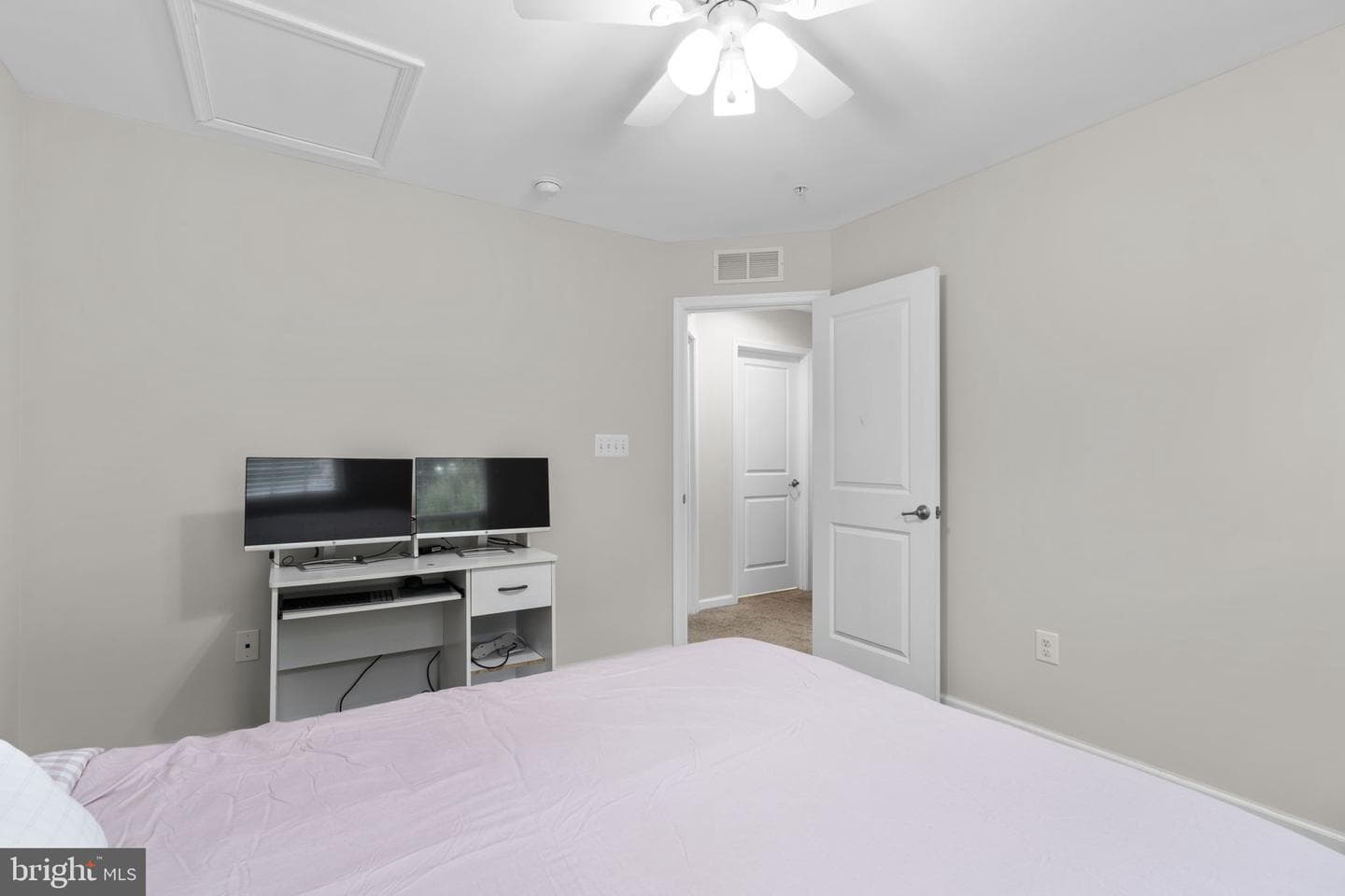 4986 Windpower Way photo 32