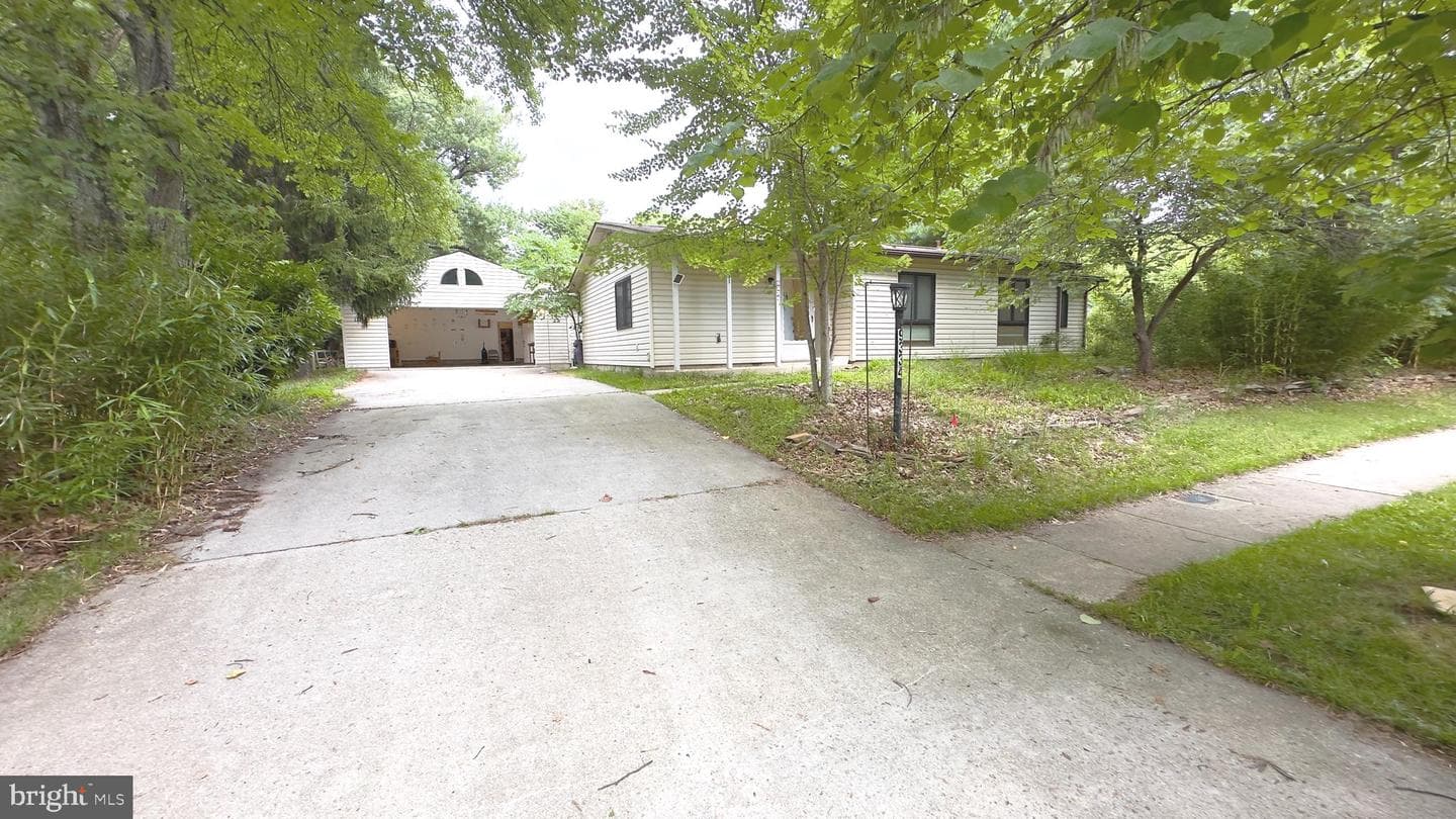 9334 Farewell Road, Columbia