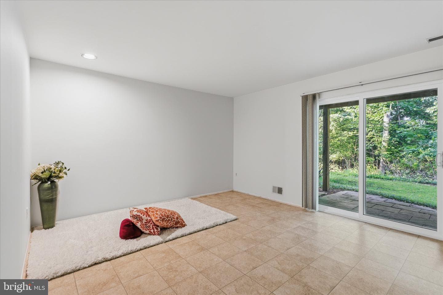 9752 Summer Park Court photo 31