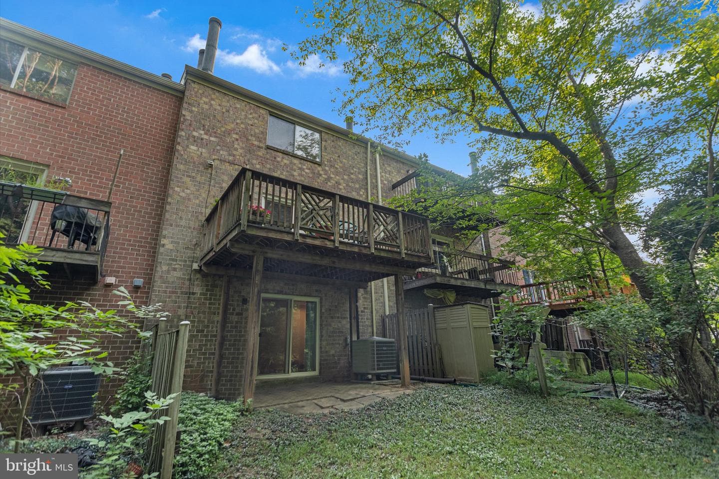 9752 Summer Park Court photo 38