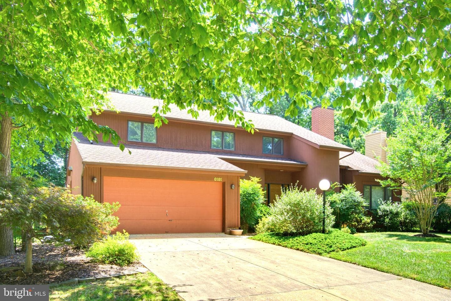 6181 Wooded Run Drive photo 3