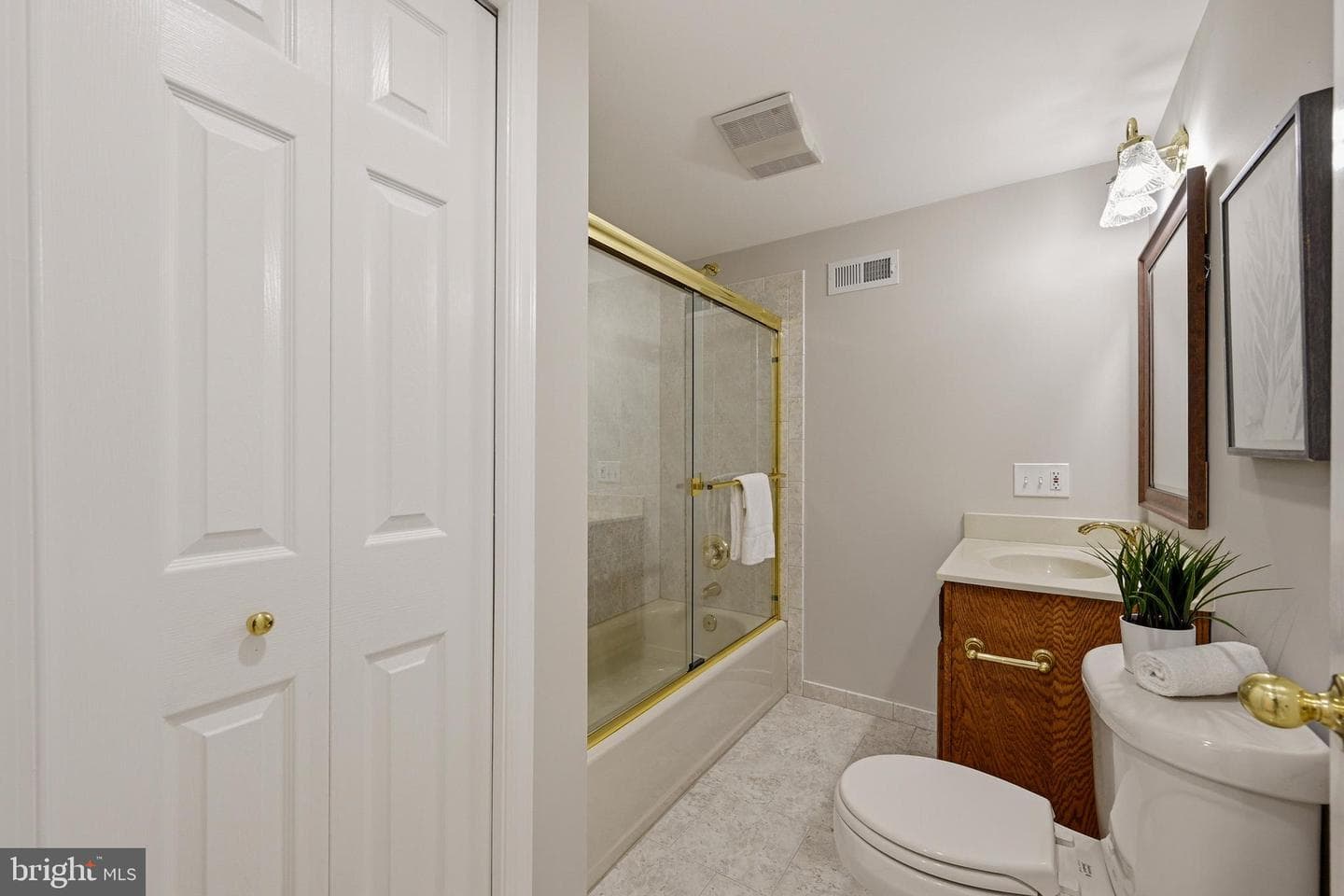 5016 Brampton Parkway photo 63