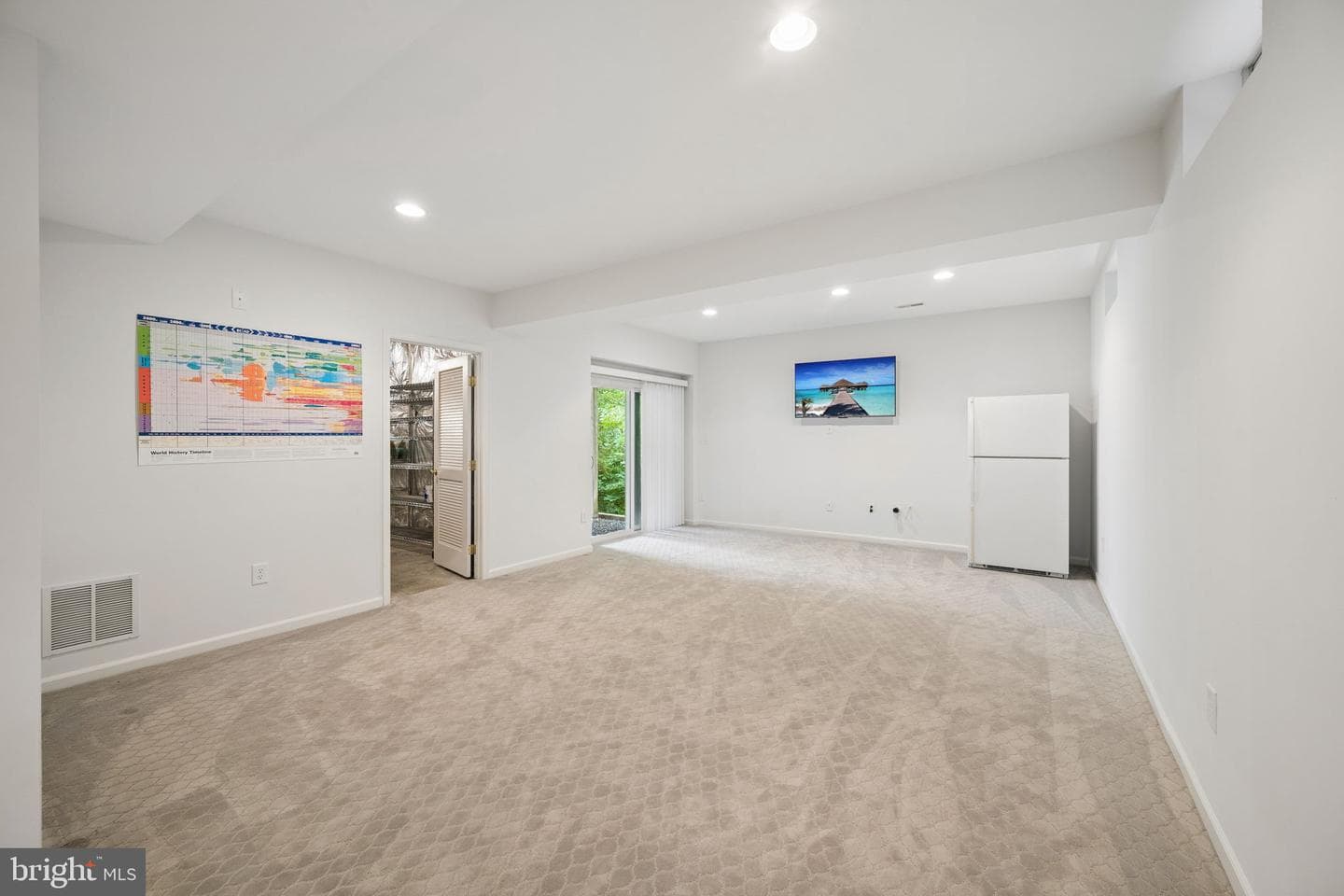 7239 Lyndsey Way photo 37