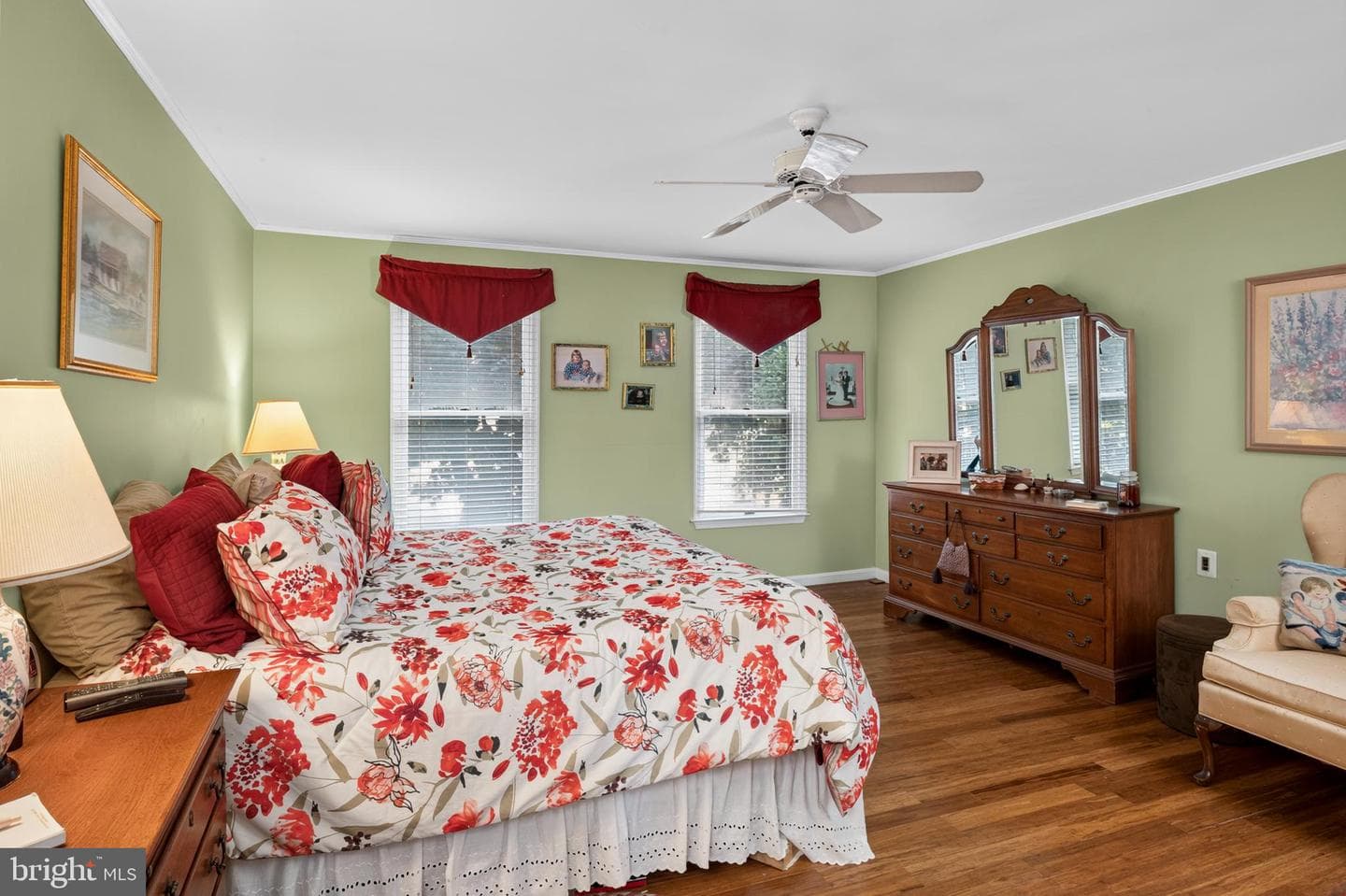 8518 Rosecroft Terrace photo 19